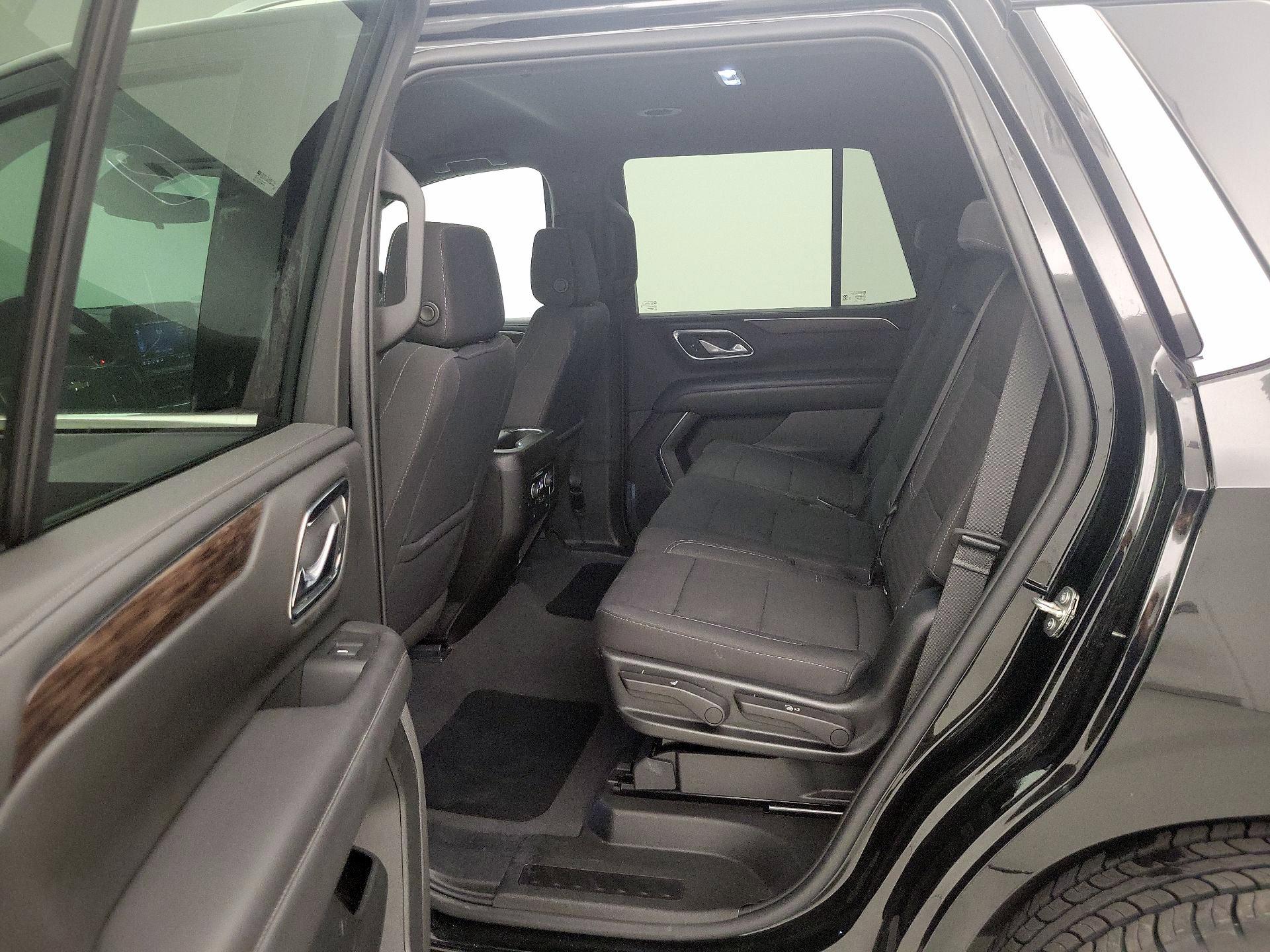 Thumbnail: 2022 Chevrolet Tahoe - 19