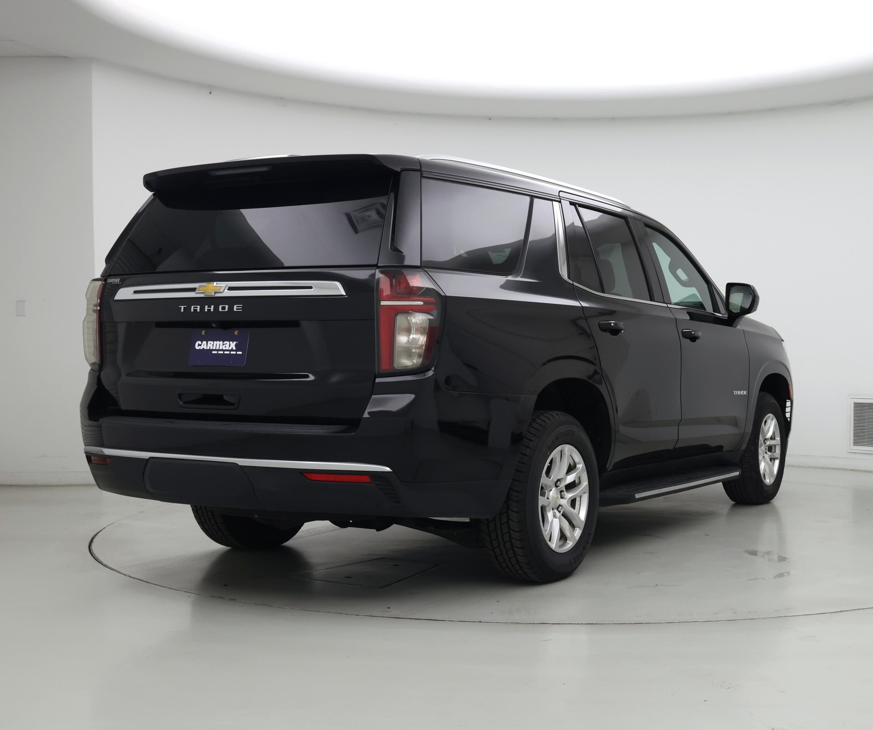 Thumbnail: 2022 Chevrolet Tahoe - 8