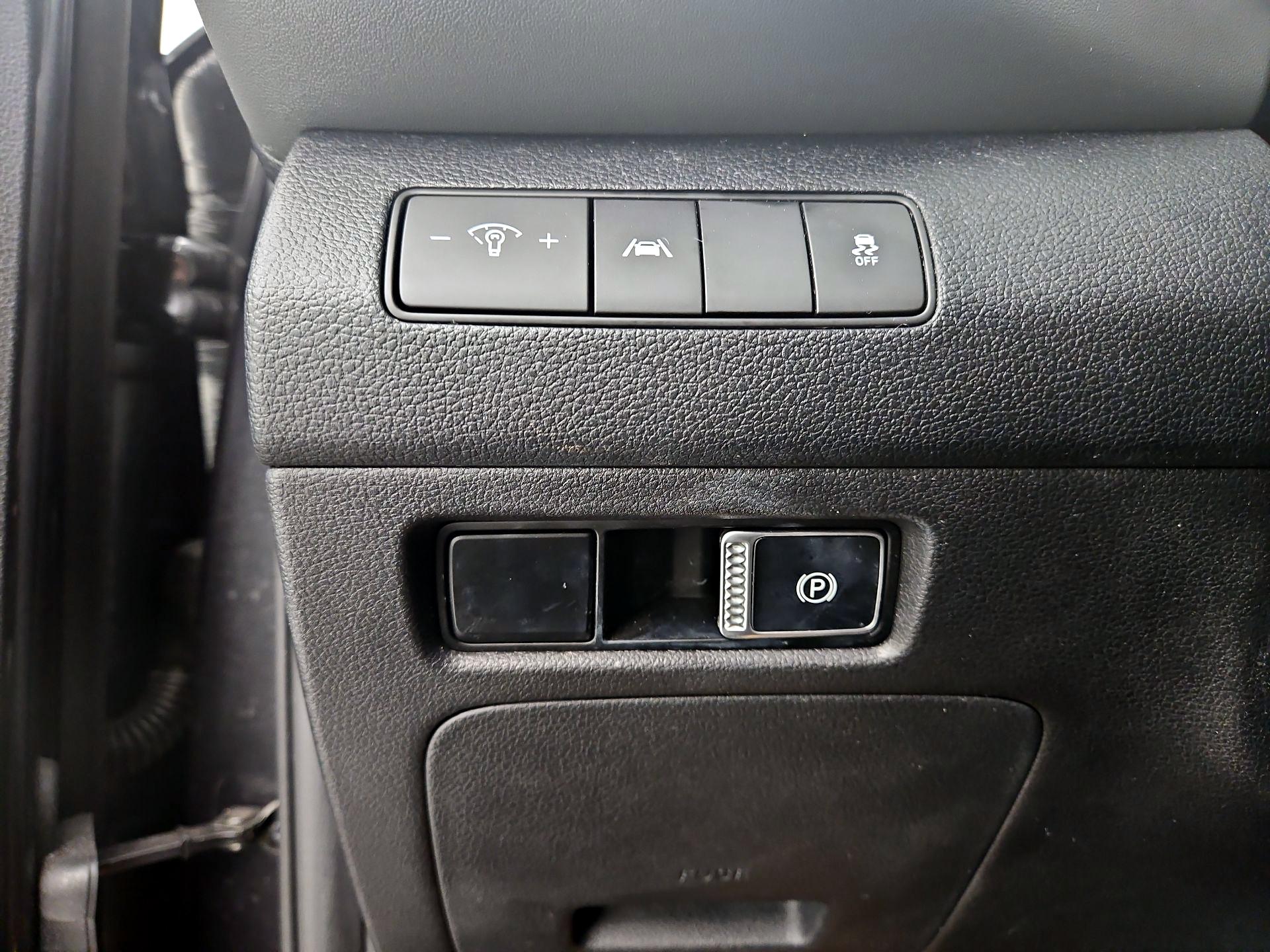 Thumbnail: 2023 Hyundai Santa Fe - 13