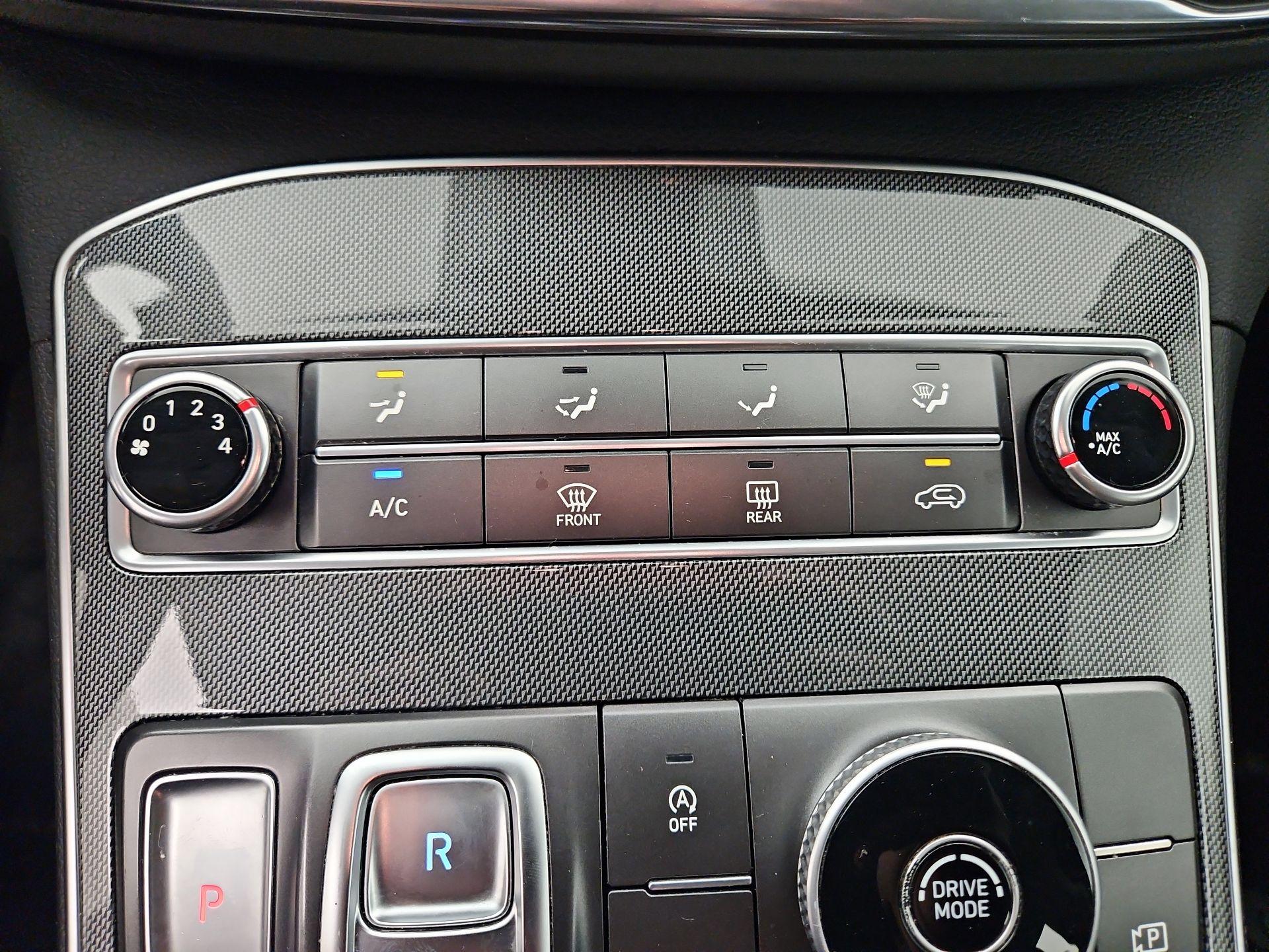 Thumbnail: 2023 Hyundai Santa Fe - 16