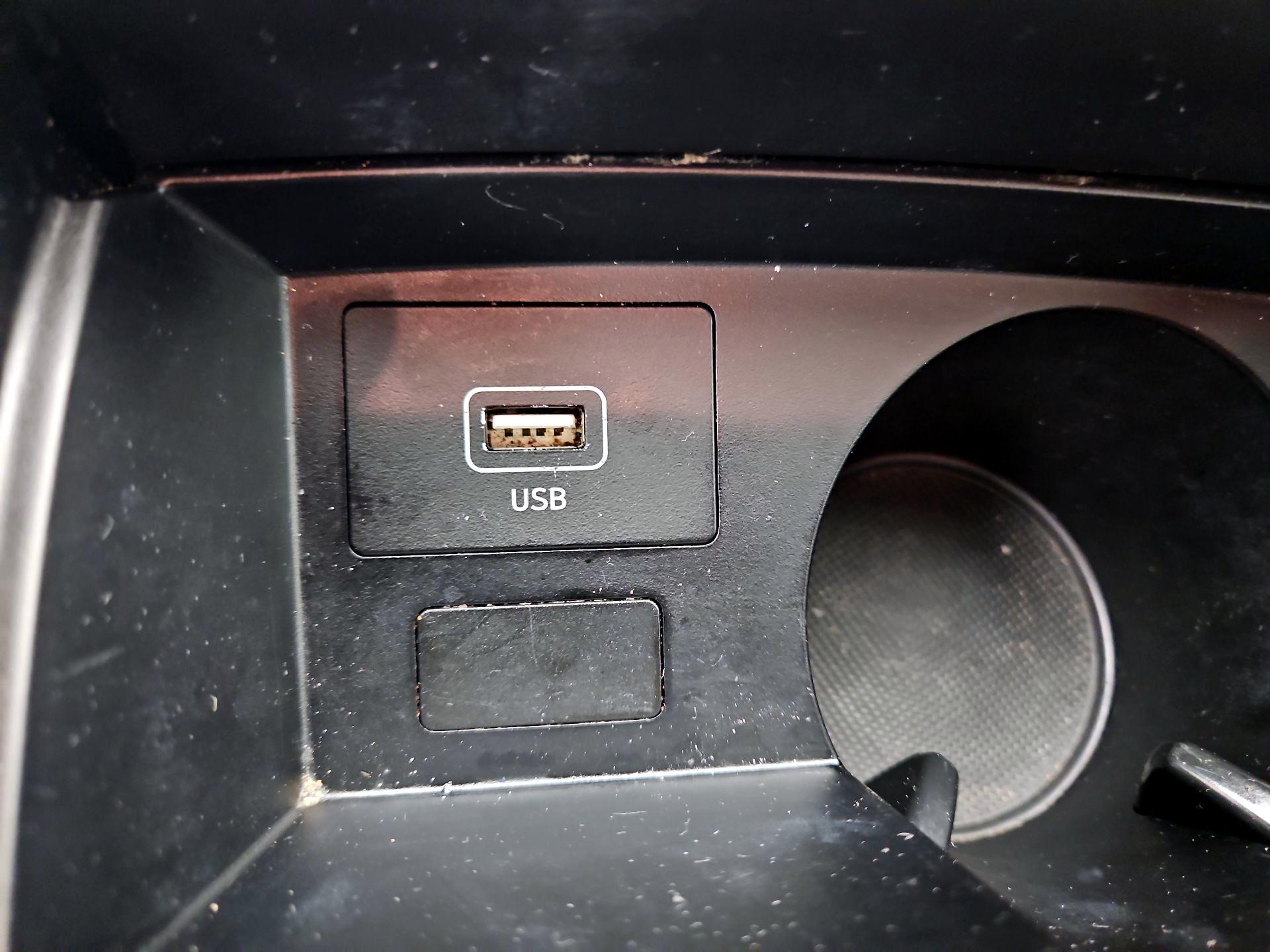 Thumbnail: 2023 Hyundai Santa Fe - 18