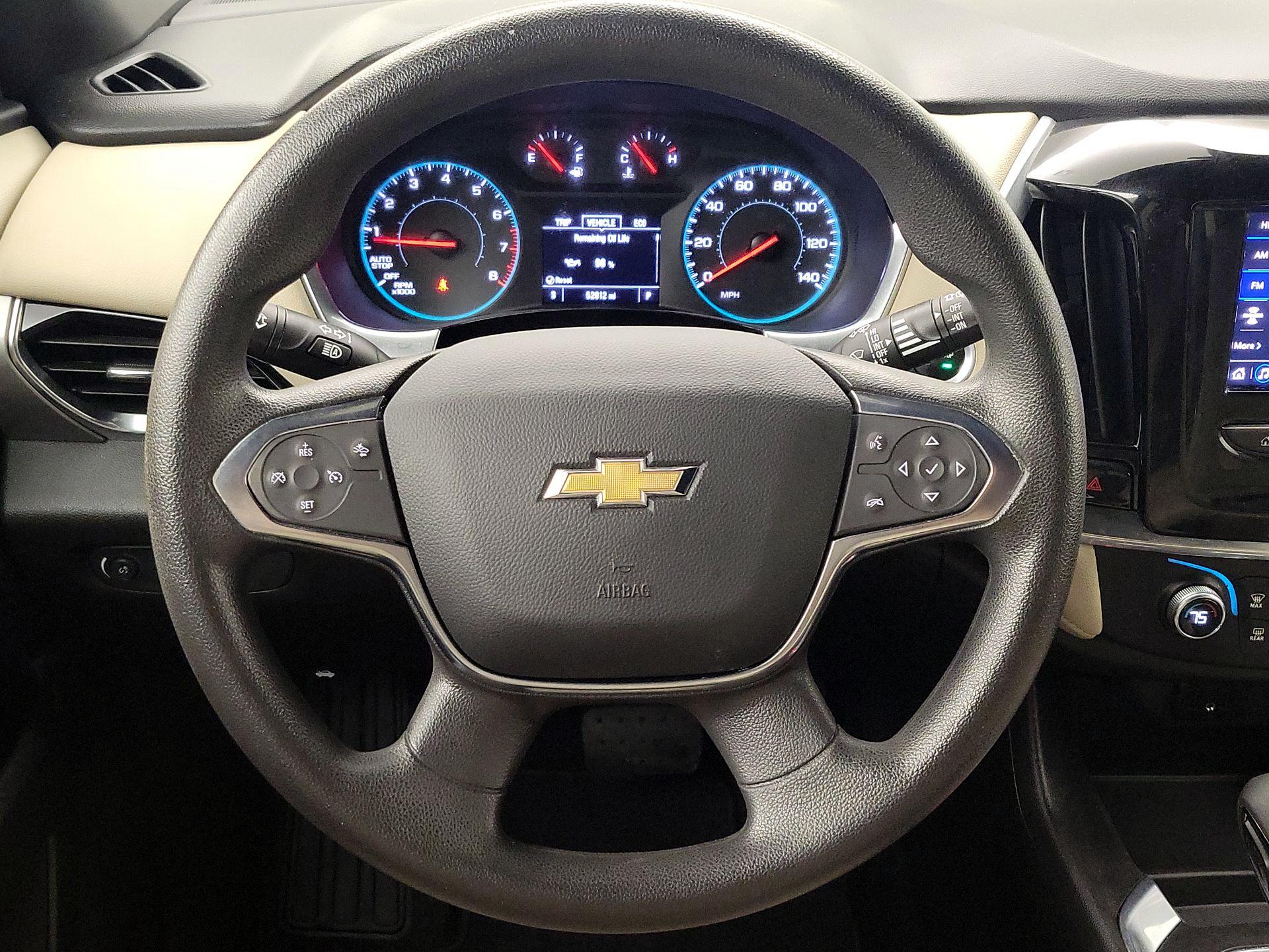 Thumbnail: 2022 Chevrolet Traverse - 10