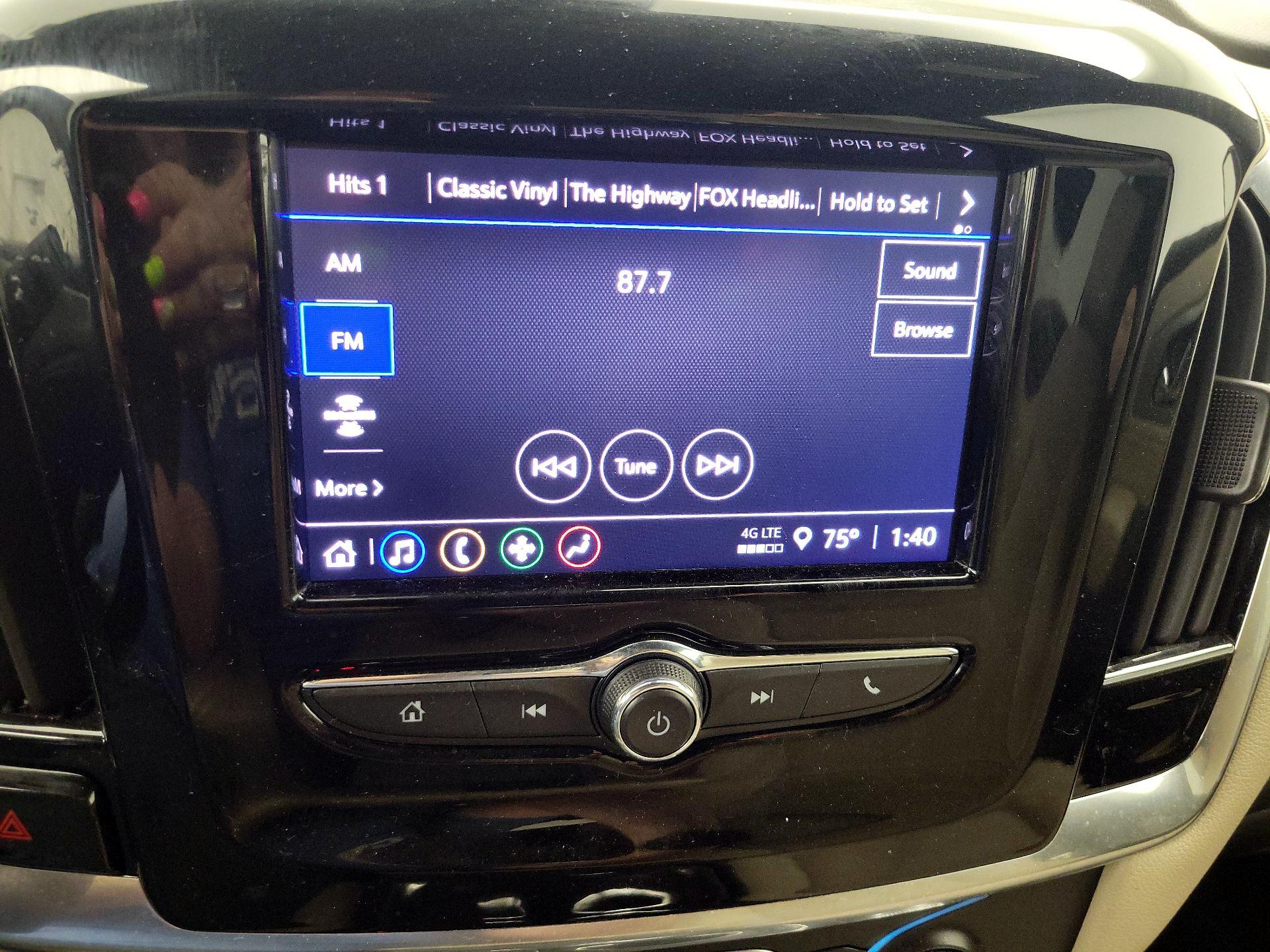 Thumbnail: 2022 Chevrolet Traverse - 15