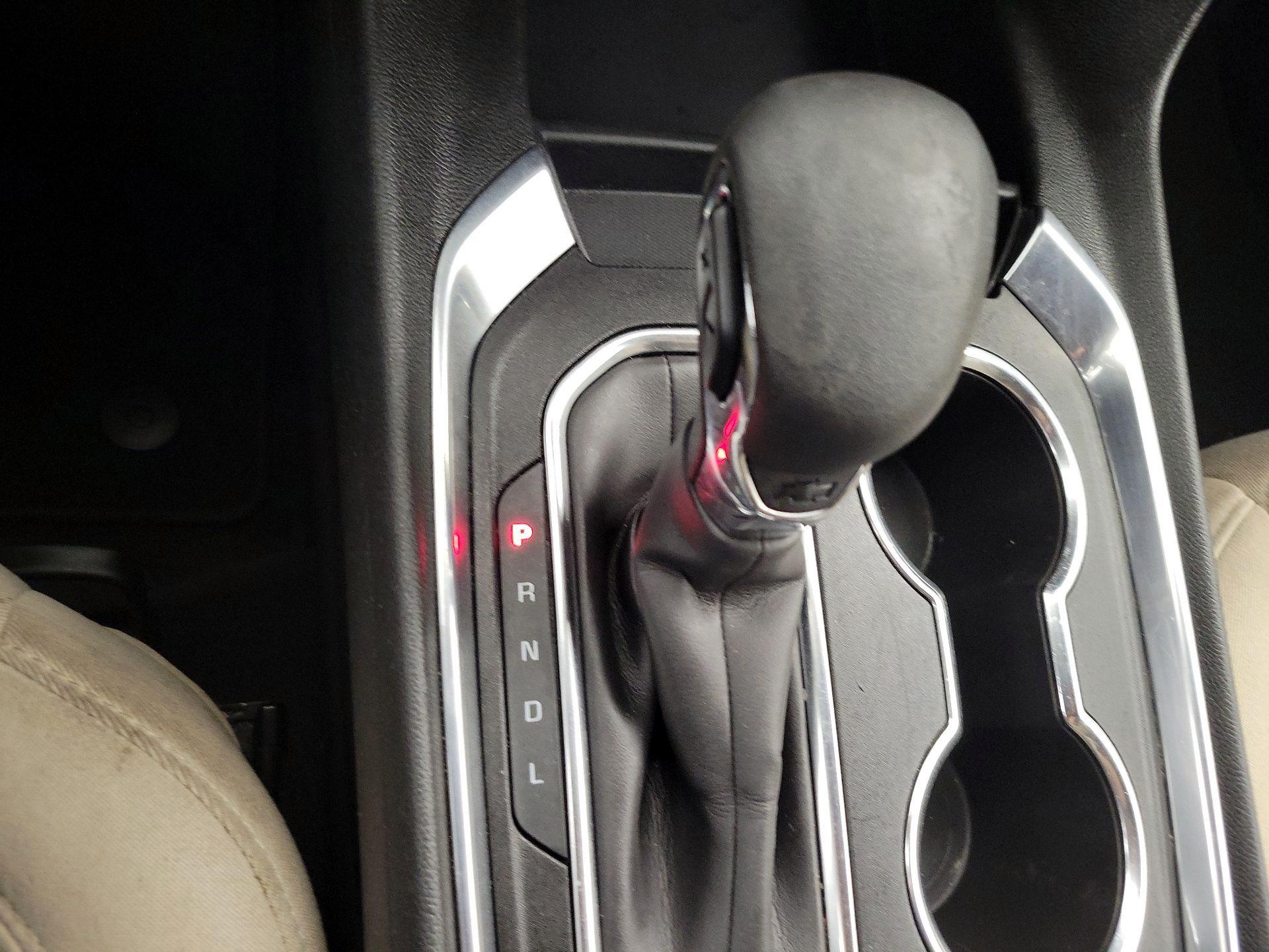 Thumbnail: 2022 Chevrolet Traverse - 17