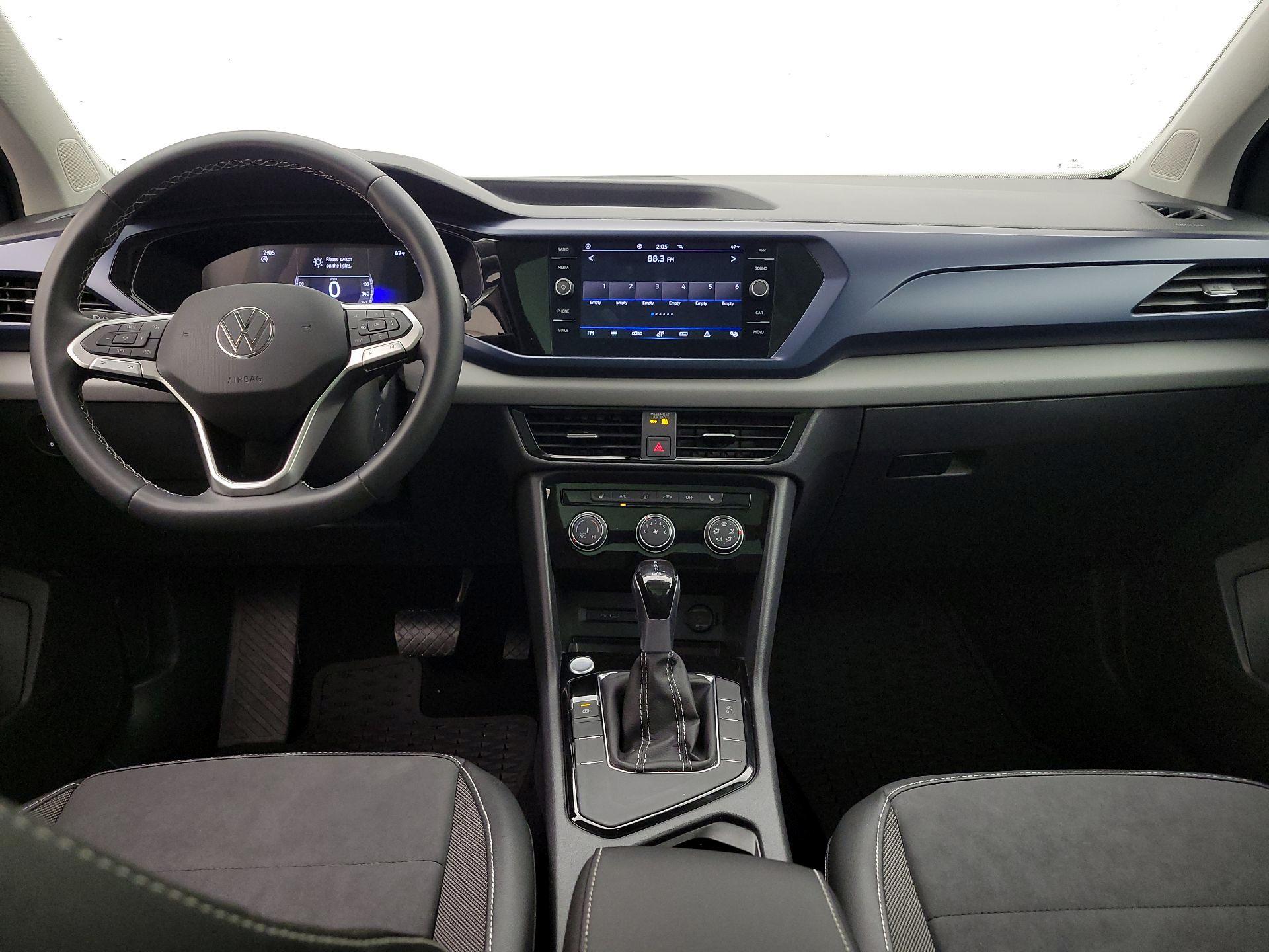 Thumbnail: 2023 Volkswagen Taos - 9