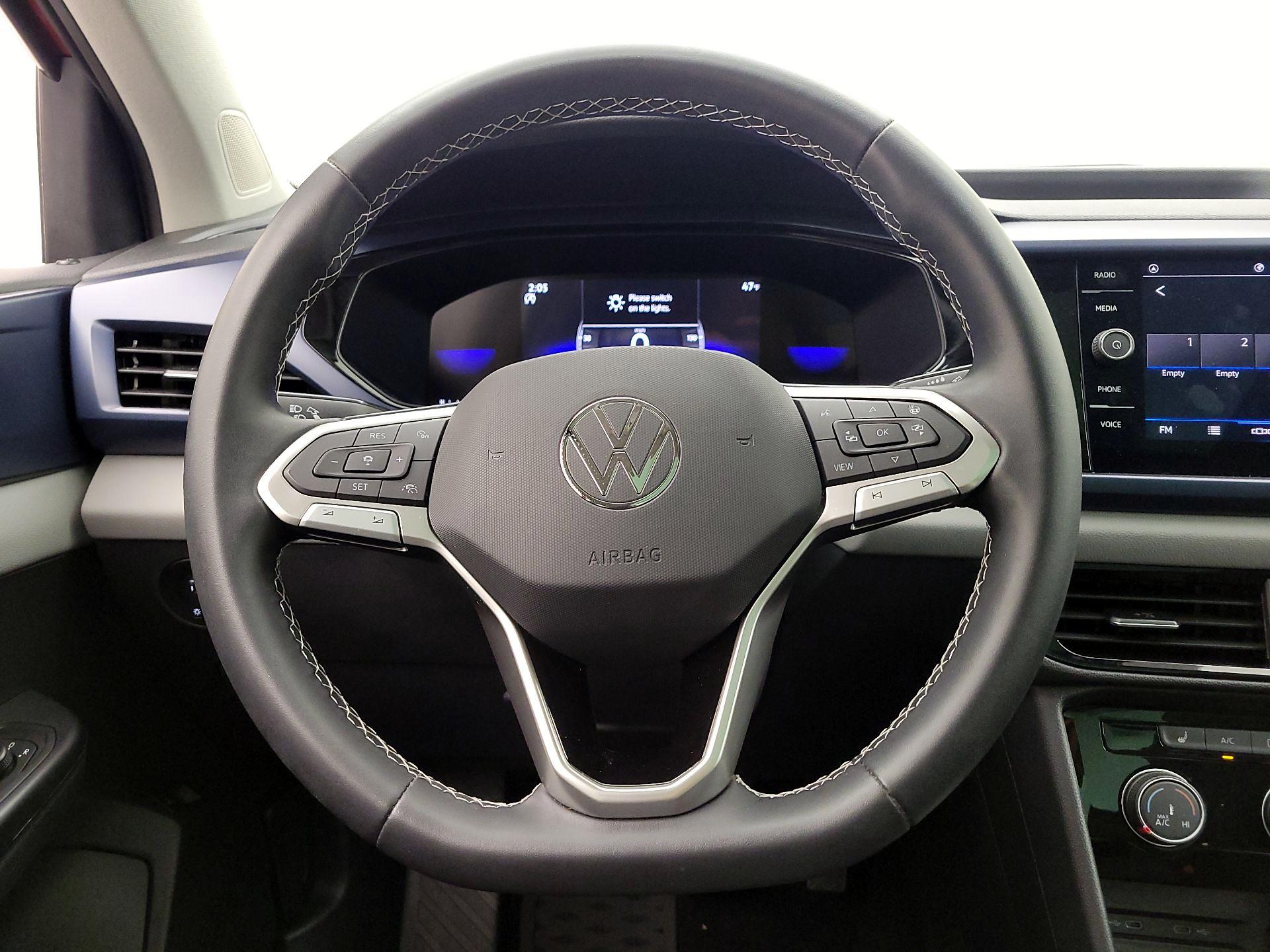 Thumbnail: 2023 Volkswagen Taos - 10