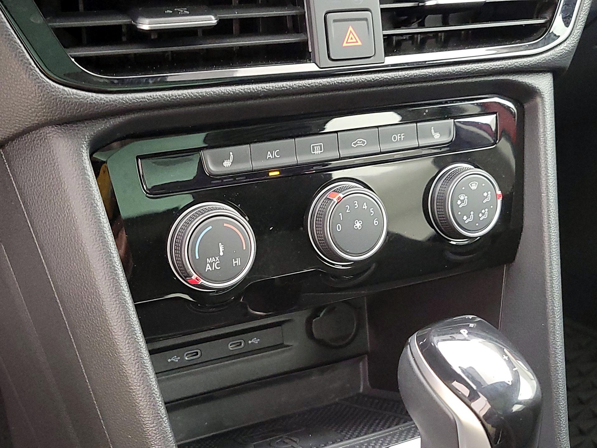 Thumbnail: 2023 Volkswagen Taos - 16