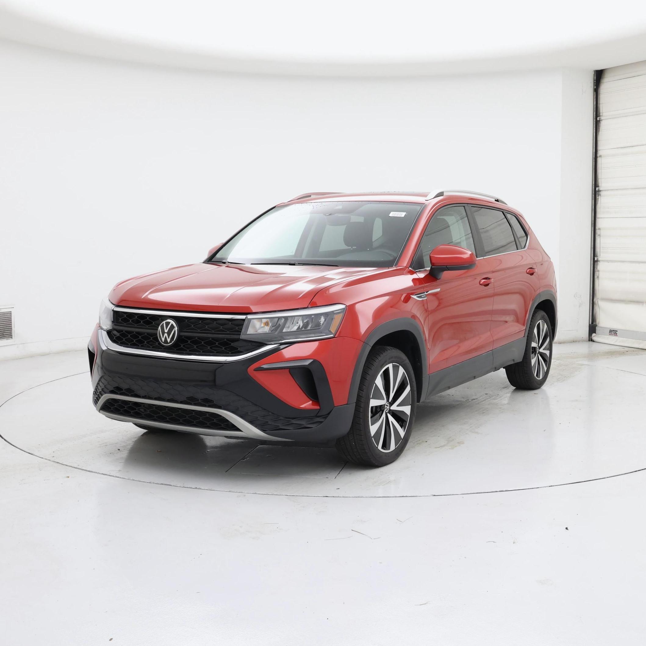 Thumbnail: 2023 Volkswagen Taos - 4