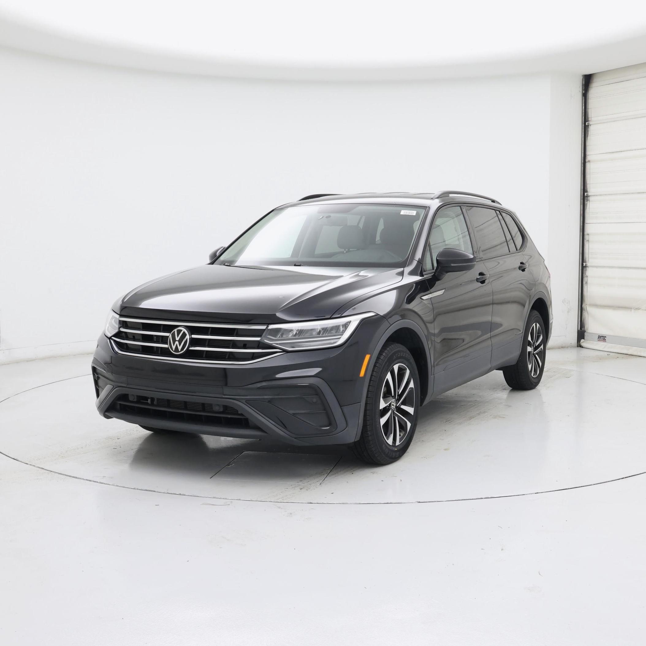 Thumbnail: 2022 Volkswagen Tiguan - 4