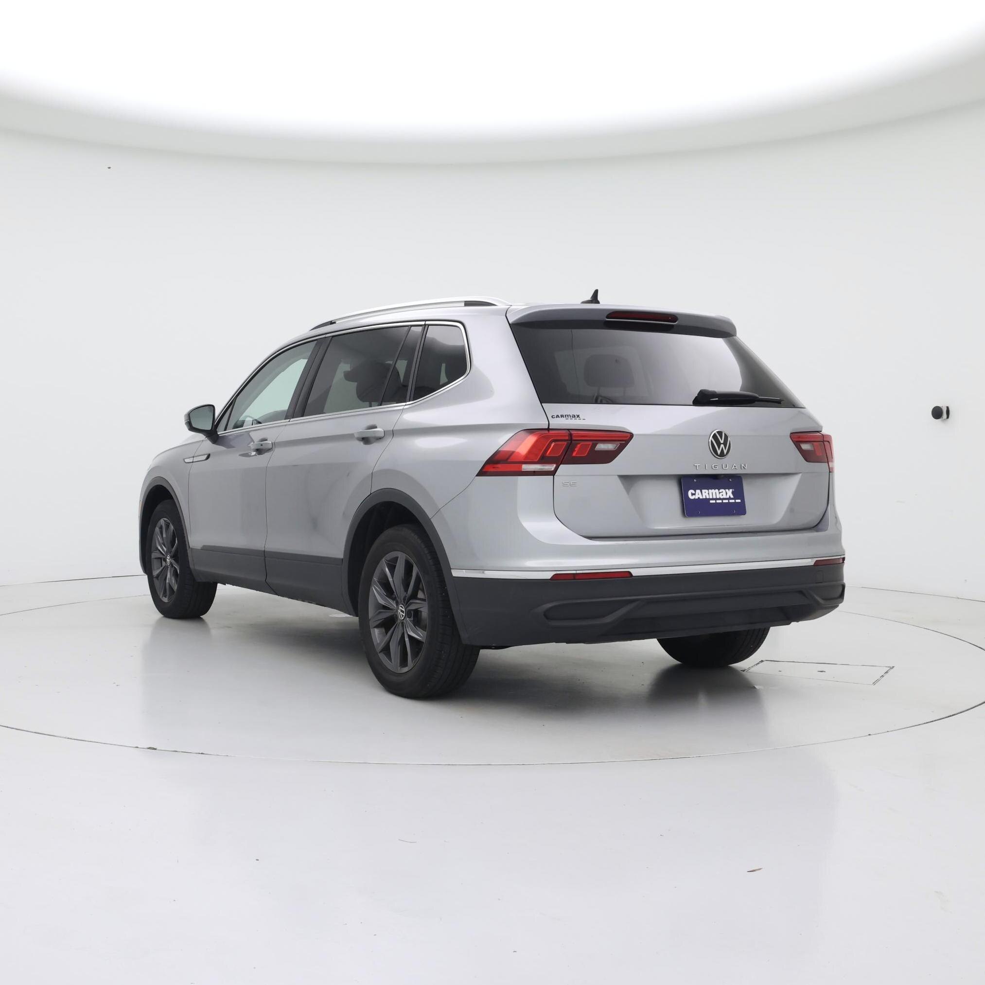 Thumbnail: 2022 Volkswagen Tiguan - 2