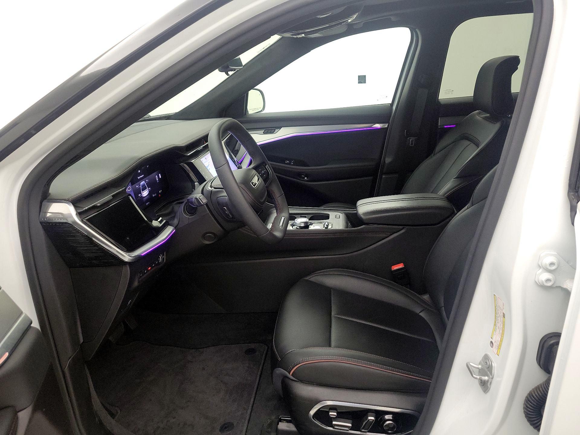 Thumbnail: 2024 Jeep Wagoneer S - 11