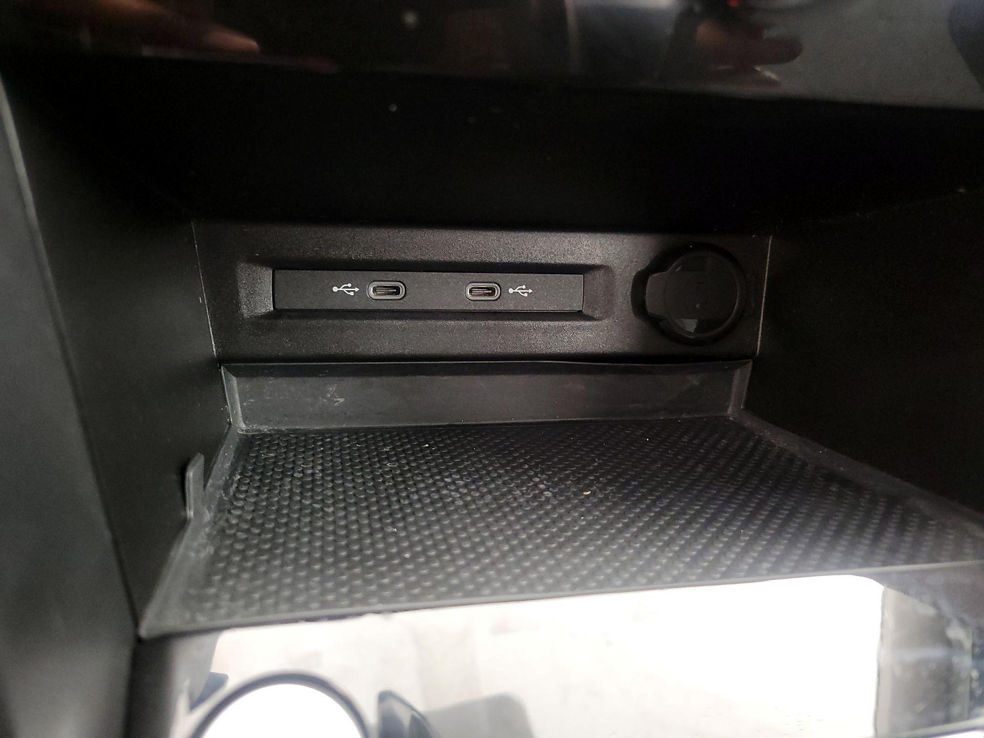 Thumbnail: 2024 Volkswagen Taos - 18