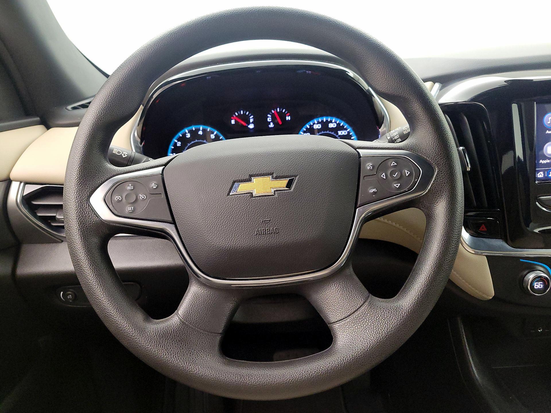 Thumbnail: 2023 Chevrolet Traverse - 10