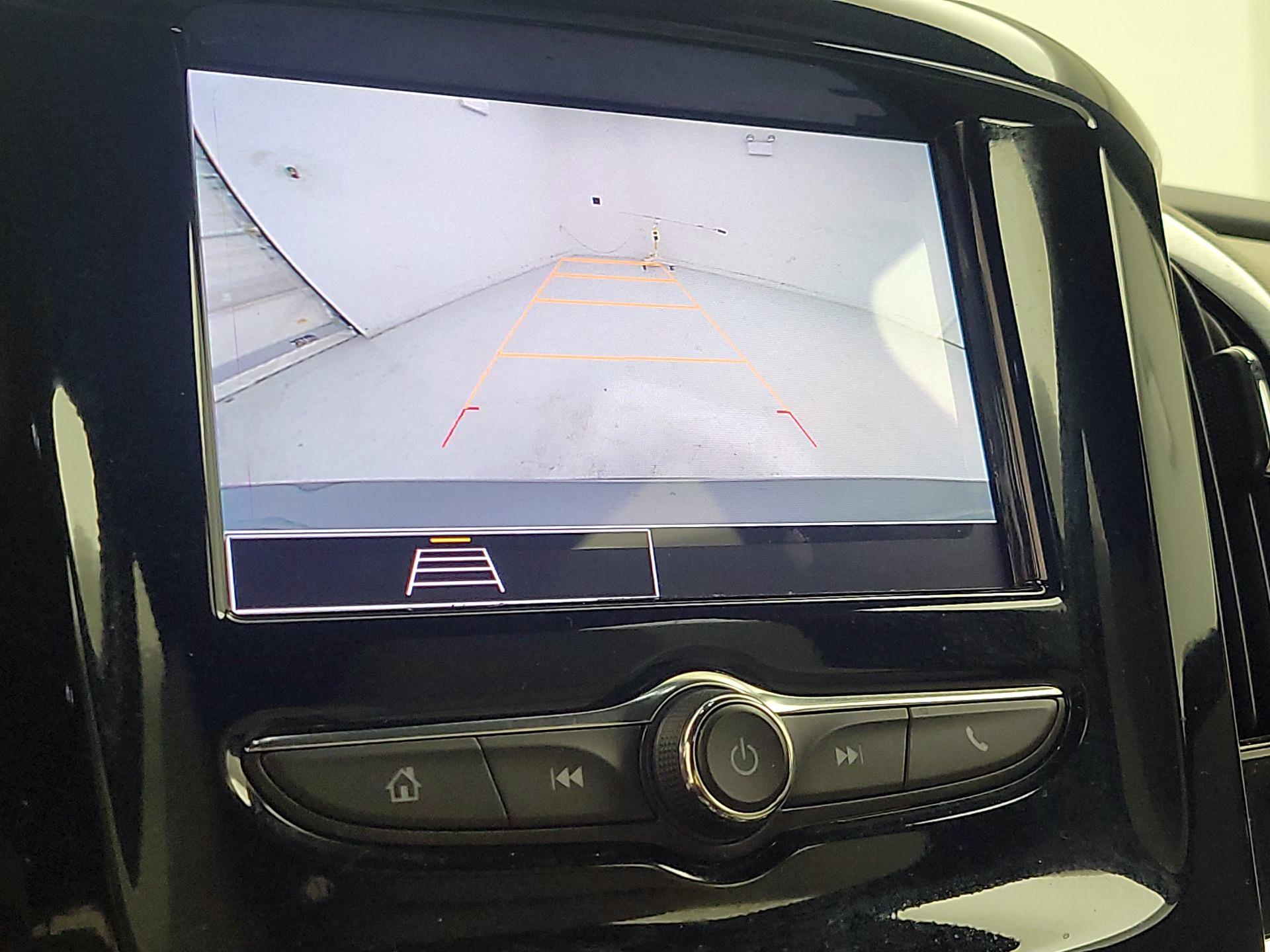 Thumbnail: 2023 Chevrolet Traverse - 14