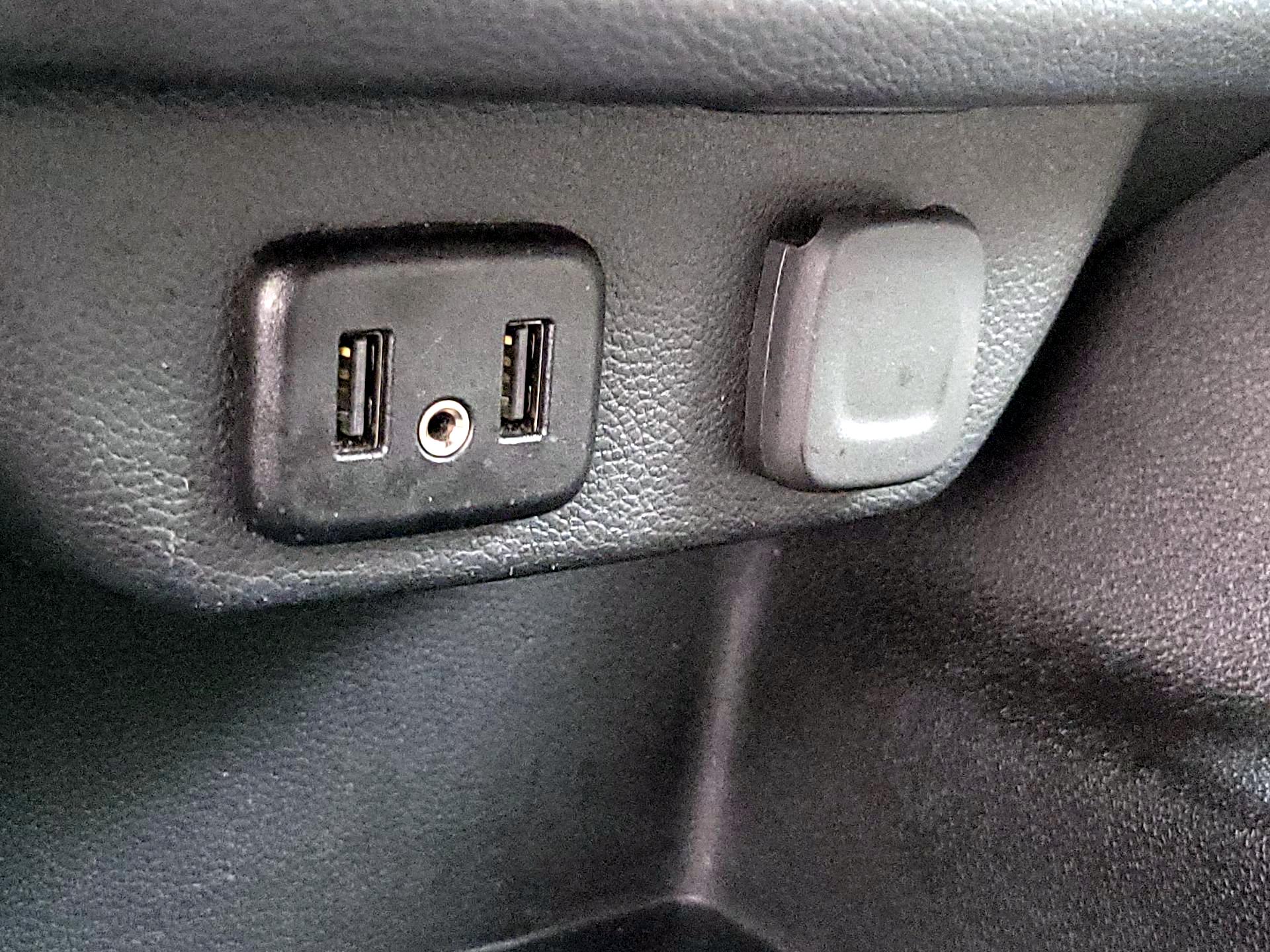 Thumbnail: 2023 Chevrolet Traverse - 18