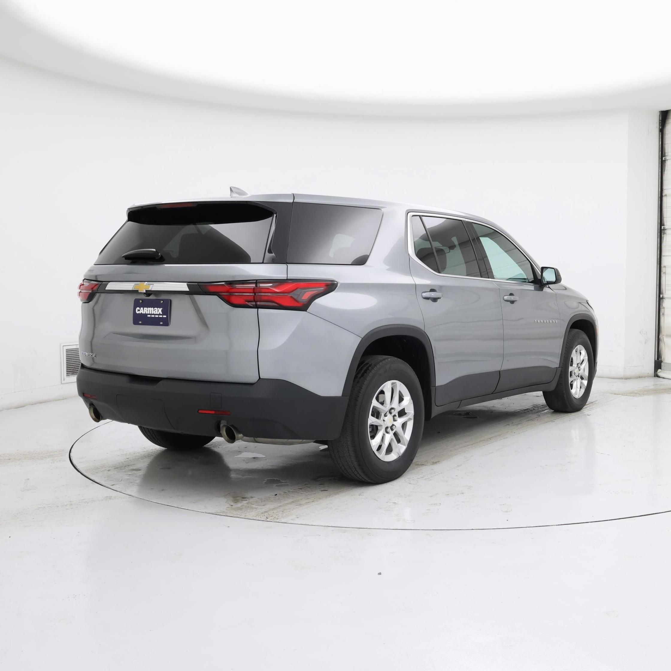 Thumbnail: 2023 Chevrolet Traverse - 8