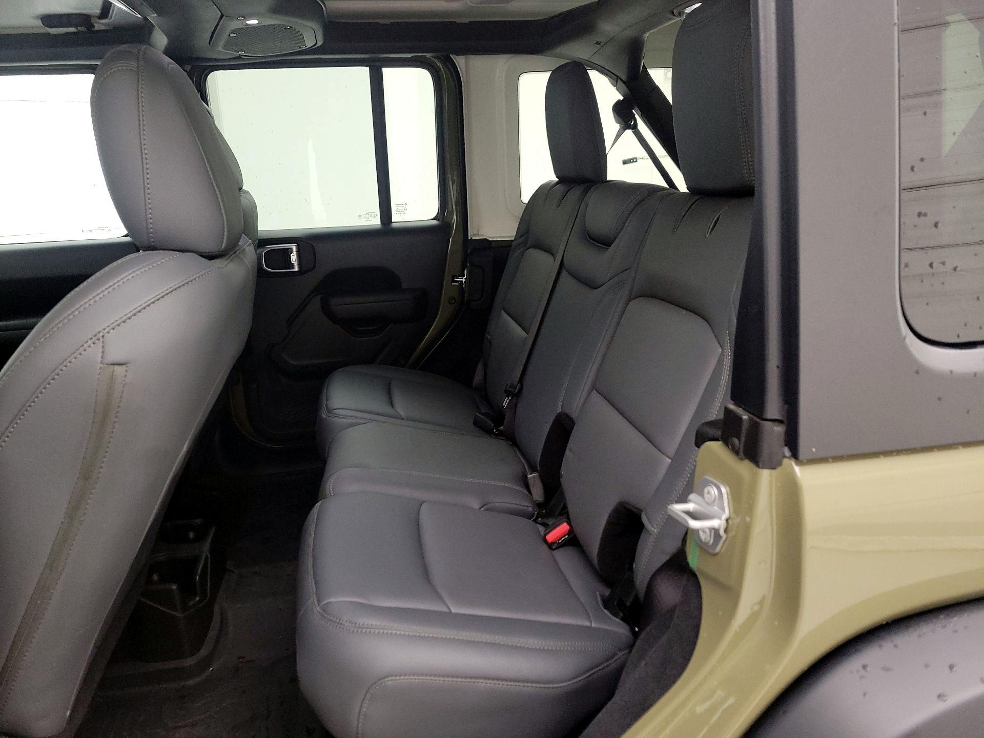 Thumbnail: 2025 Jeep Wrangler - 19