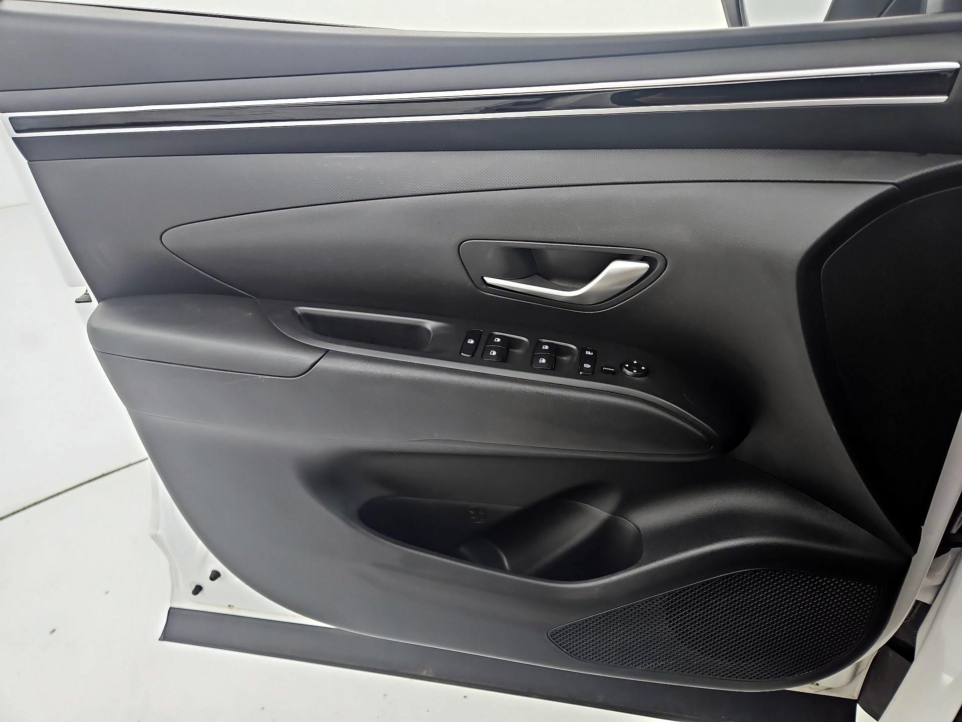 Thumbnail: 2023 Hyundai Tucson - 12