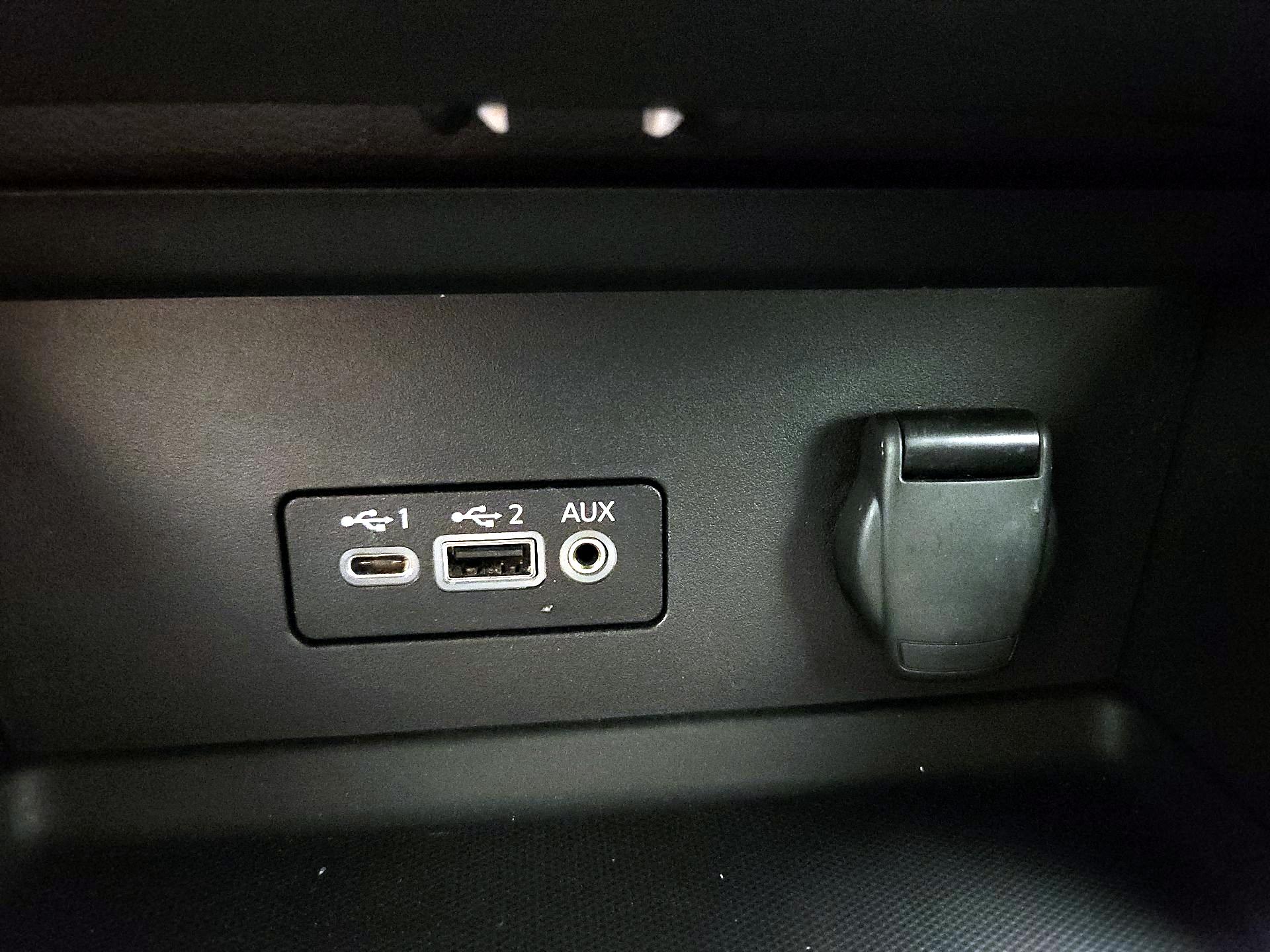 Thumbnail: 2022 Nissan Sentra - 18