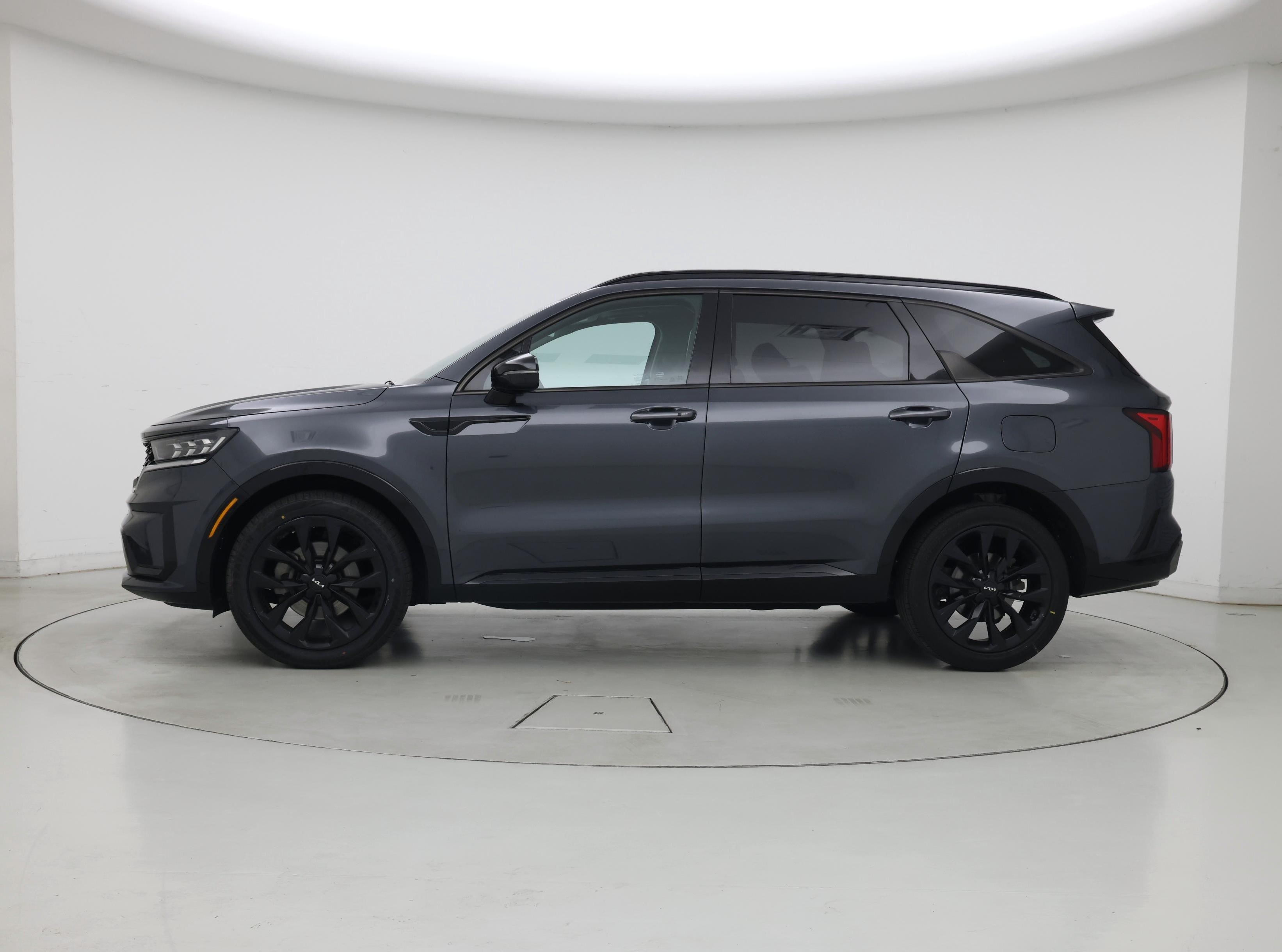 Thumbnail: 2023 Kia Sorento - 3