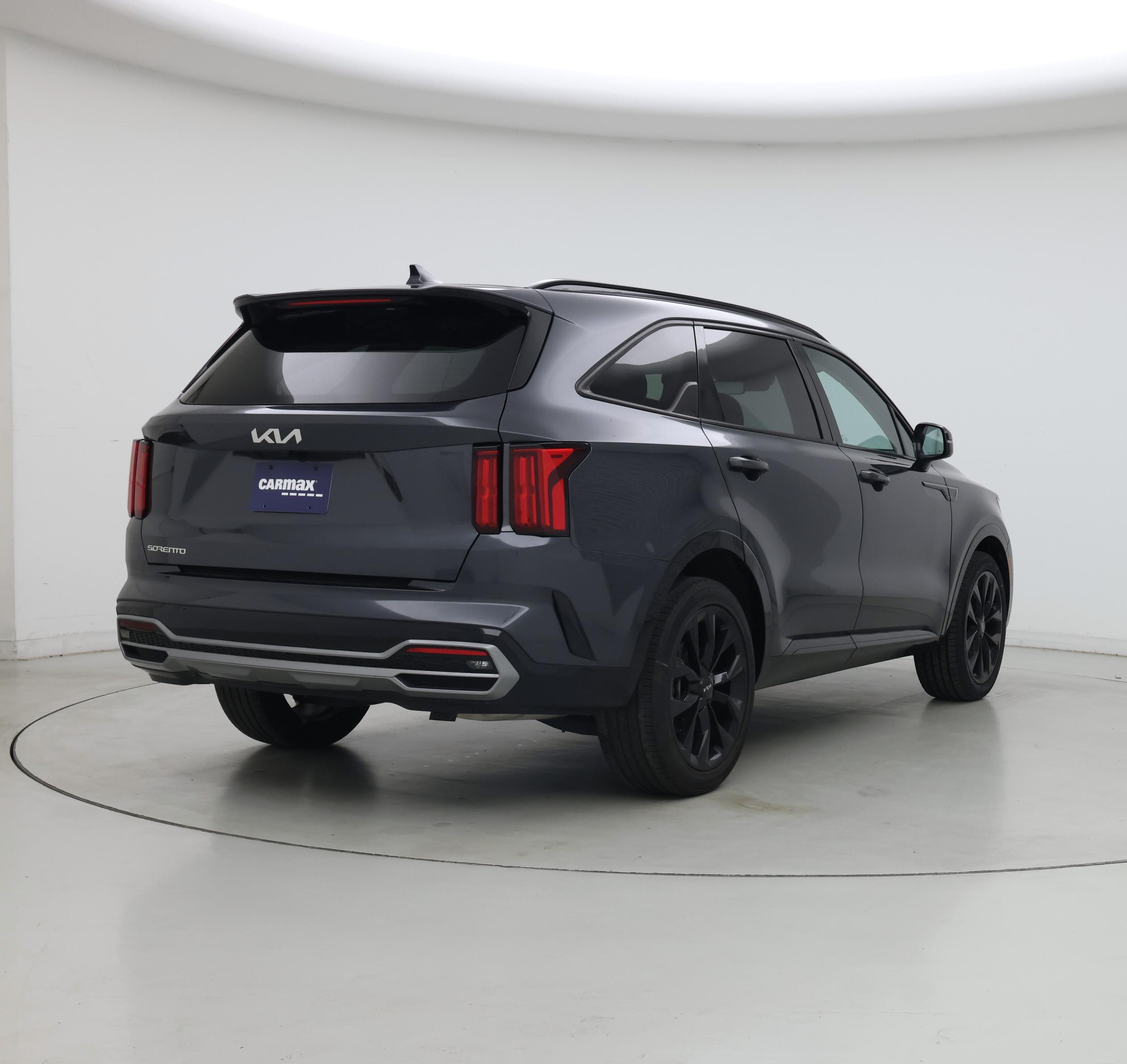 Thumbnail: 2023 Kia Sorento - 8