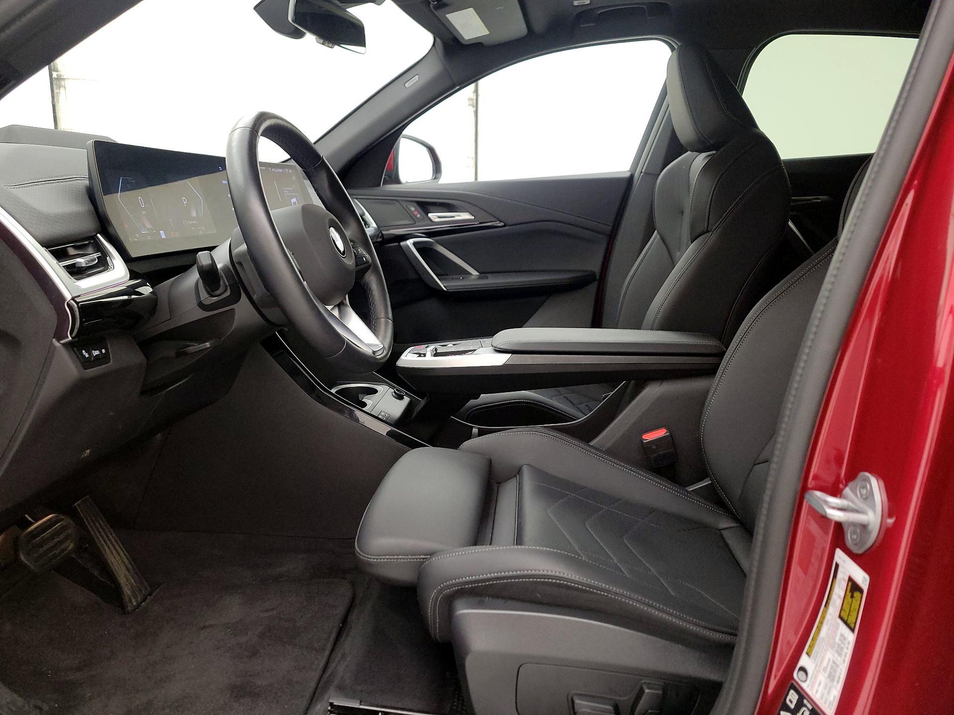 Thumbnail: 2025 BMW X2 - 11