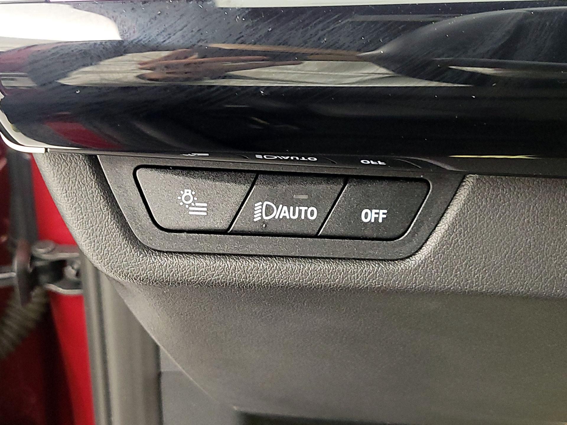 Thumbnail: 2025 BMW X2 - 13