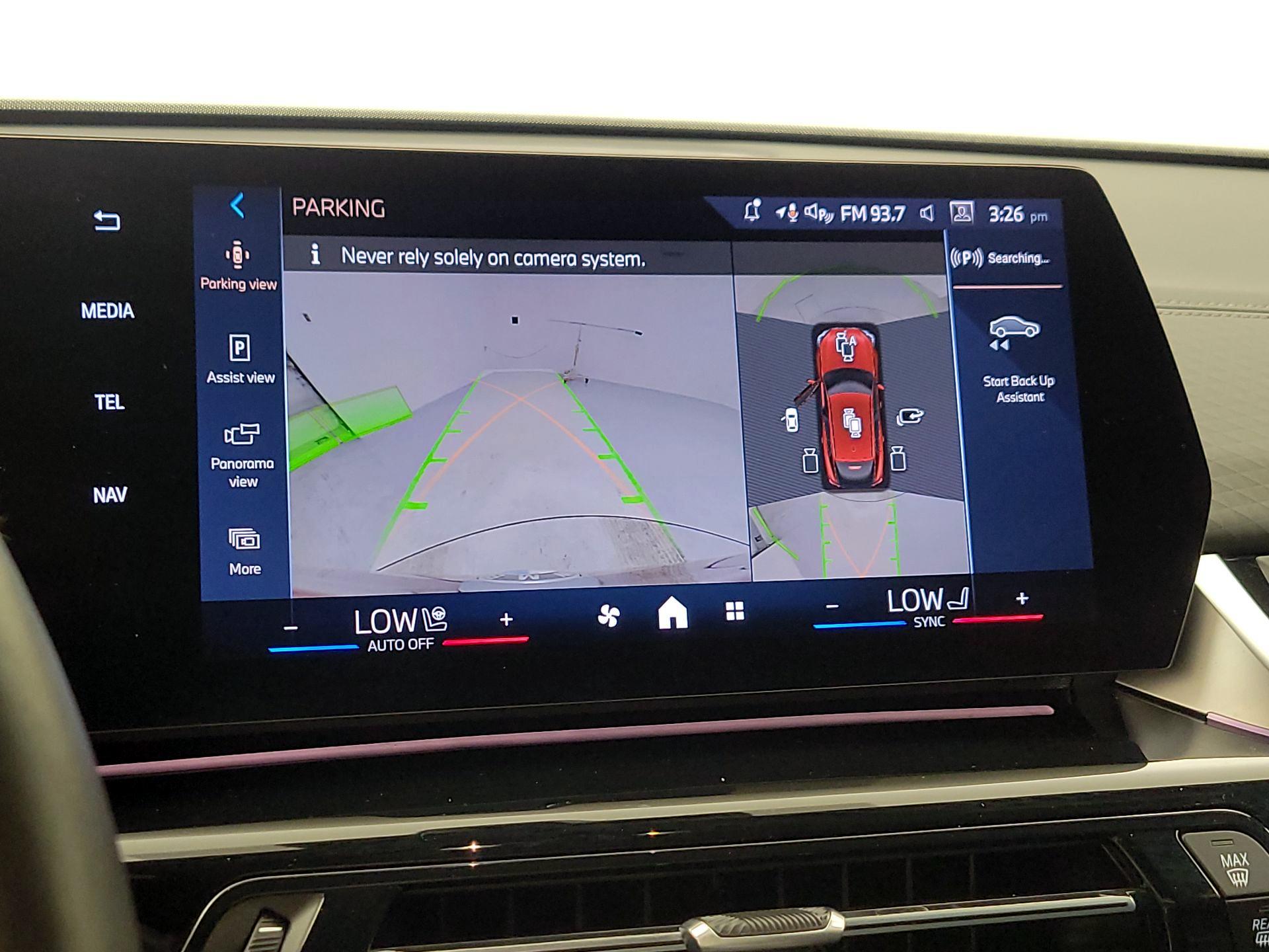 Thumbnail: 2025 BMW X2 - 14