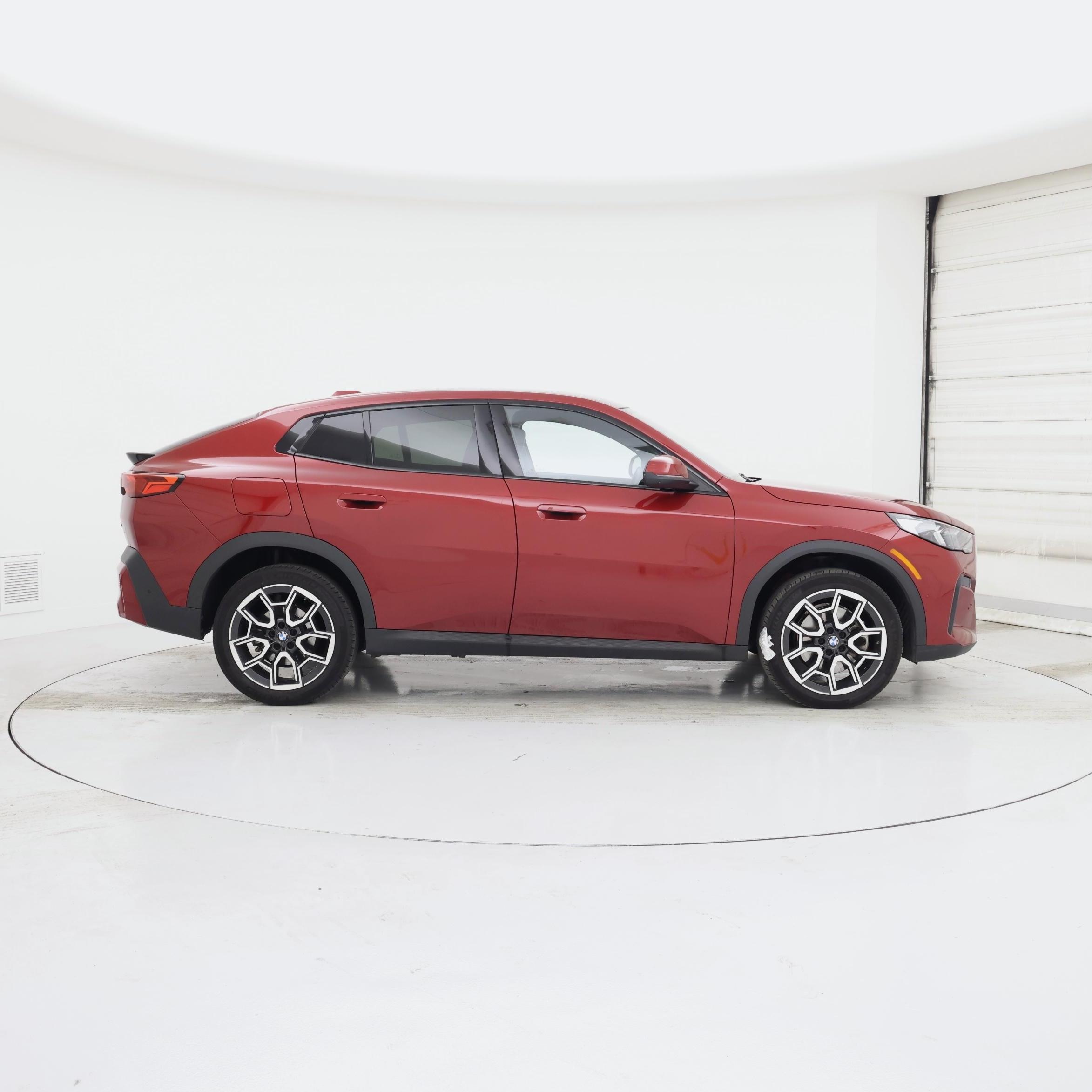 Thumbnail: 2025 BMW X2 - 7