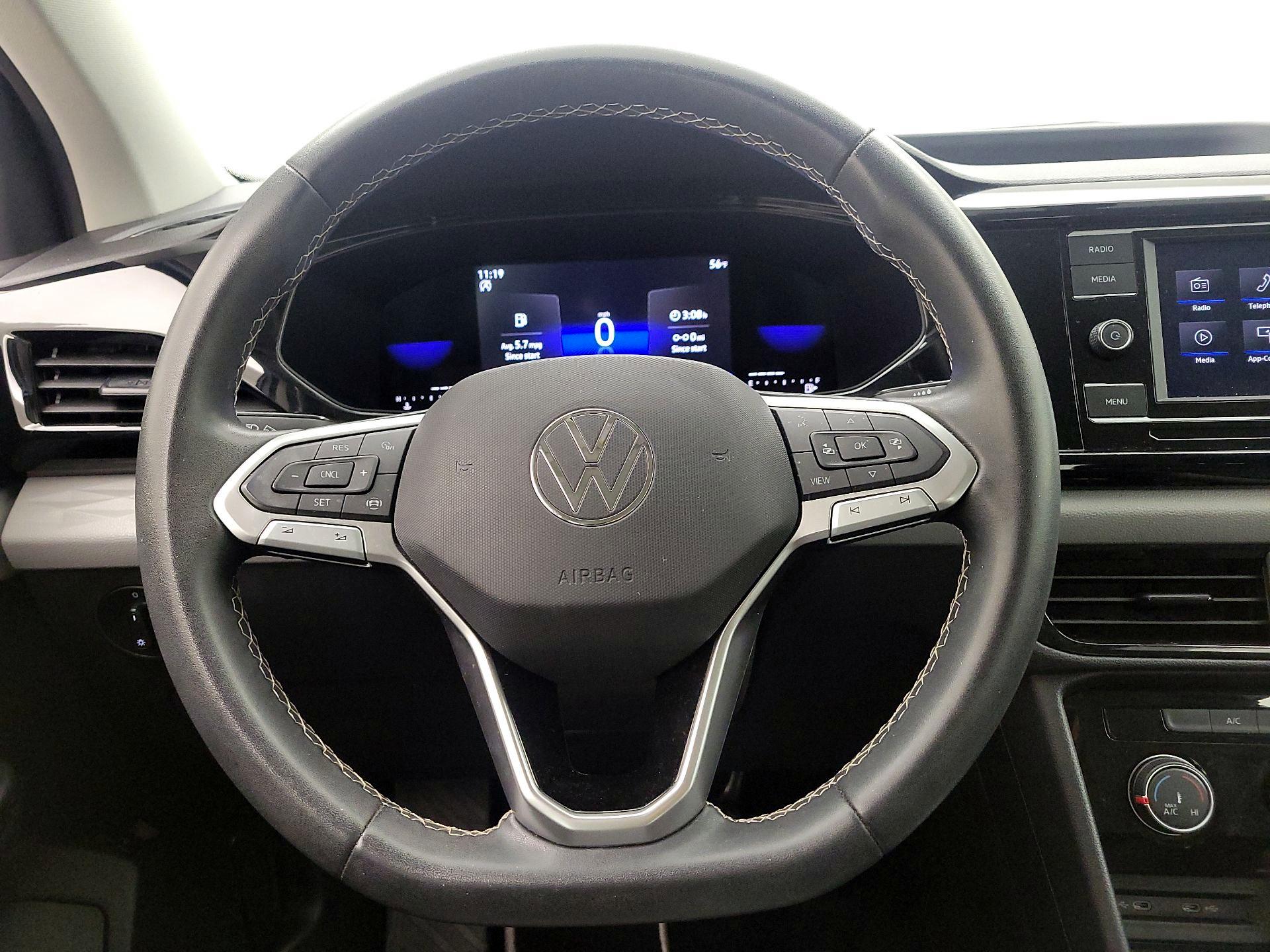 Thumbnail: 2023 Volkswagen Taos - 10