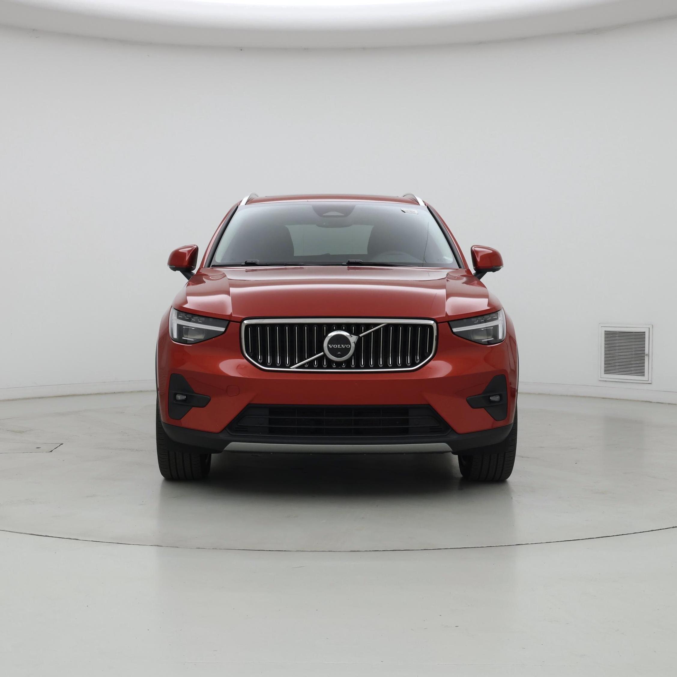 Thumbnail: 2023 Volvo XC40 - 5