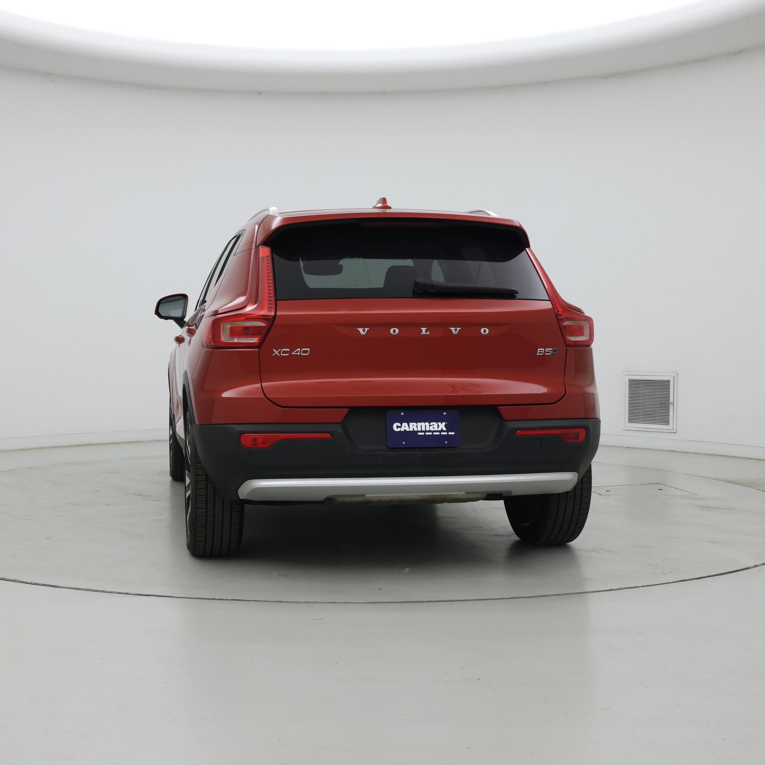 Thumbnail: 2023 Volvo XC40 - 6