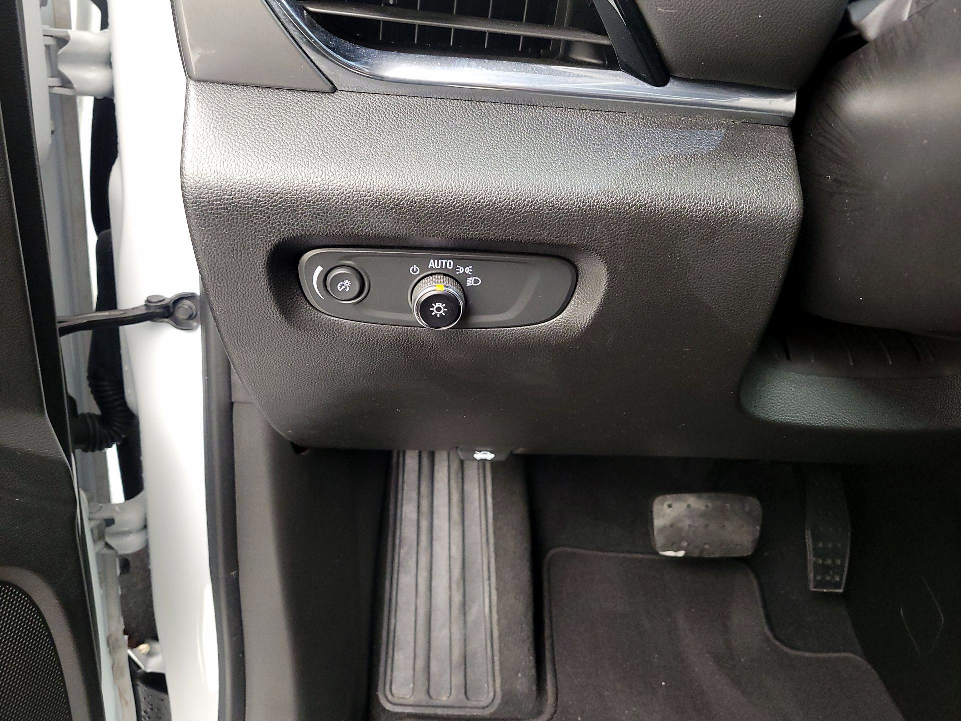 Thumbnail: 2023 Chevrolet Traverse - 13