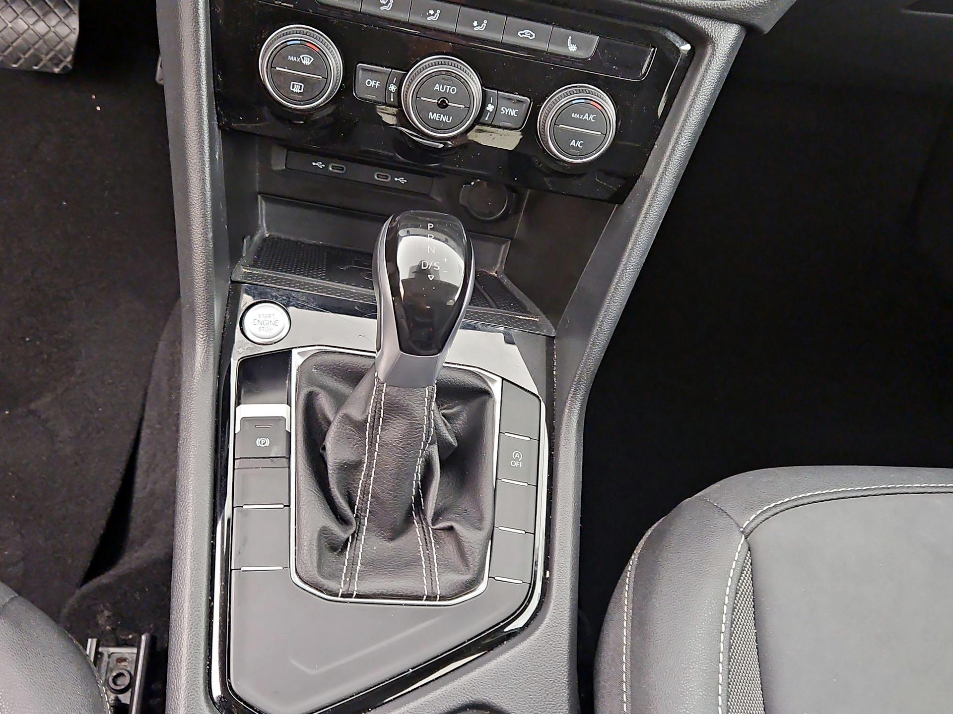 Thumbnail: 2024 Volkswagen Taos - 17