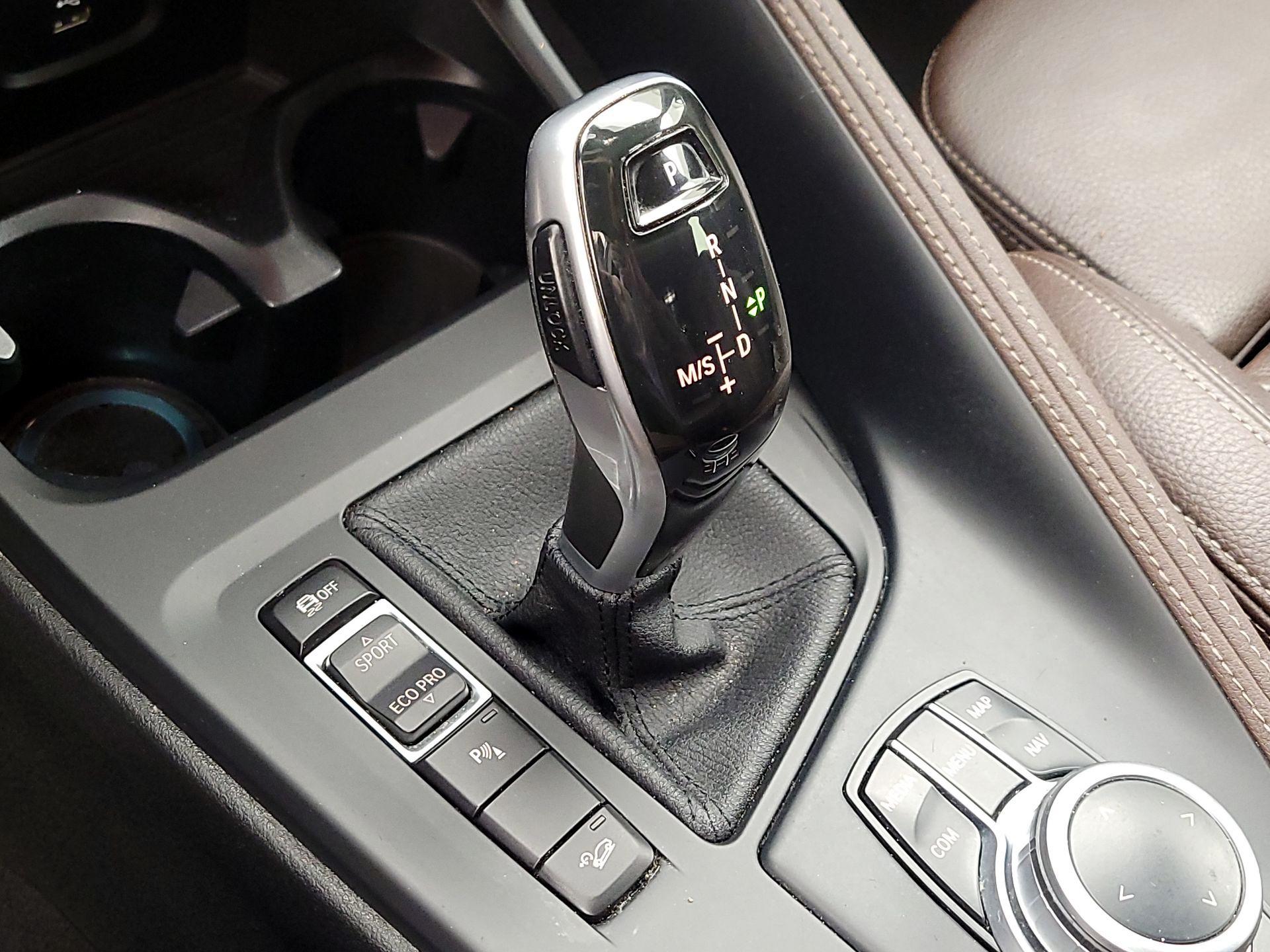 Thumbnail: 2021 BMW X2 - 17