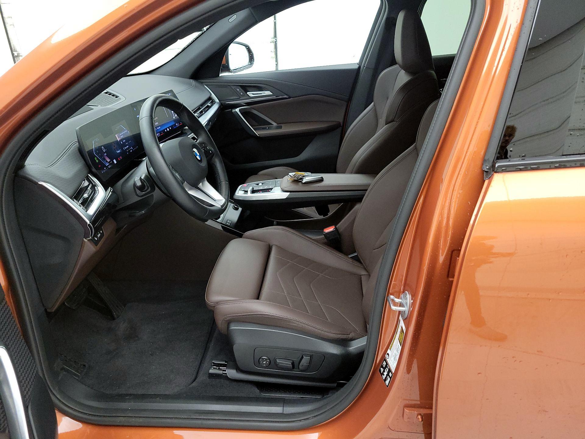 Thumbnail: 2025 BMW X2 - 11