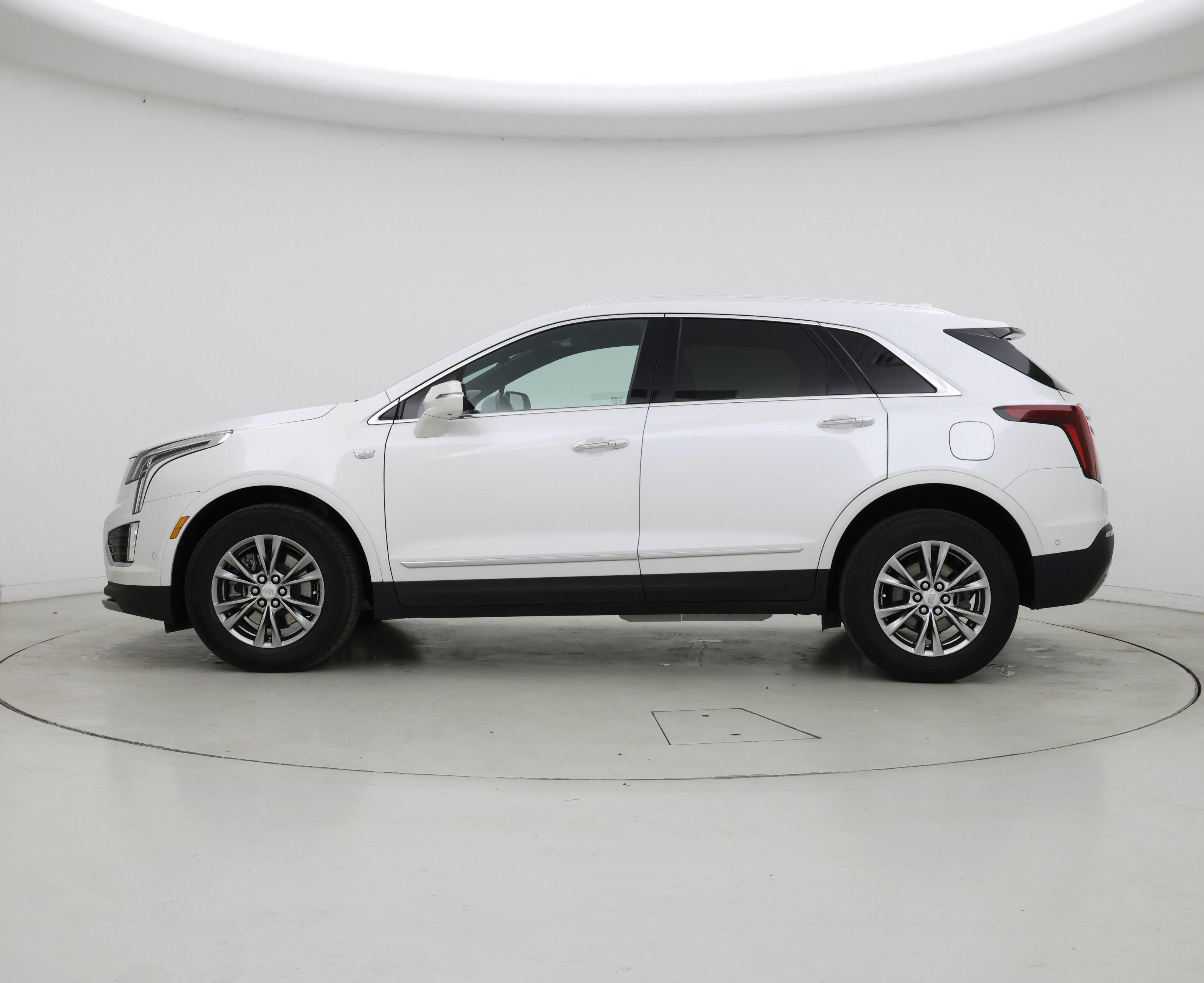 Thumbnail: 2023 Cadillac XT5 - 3