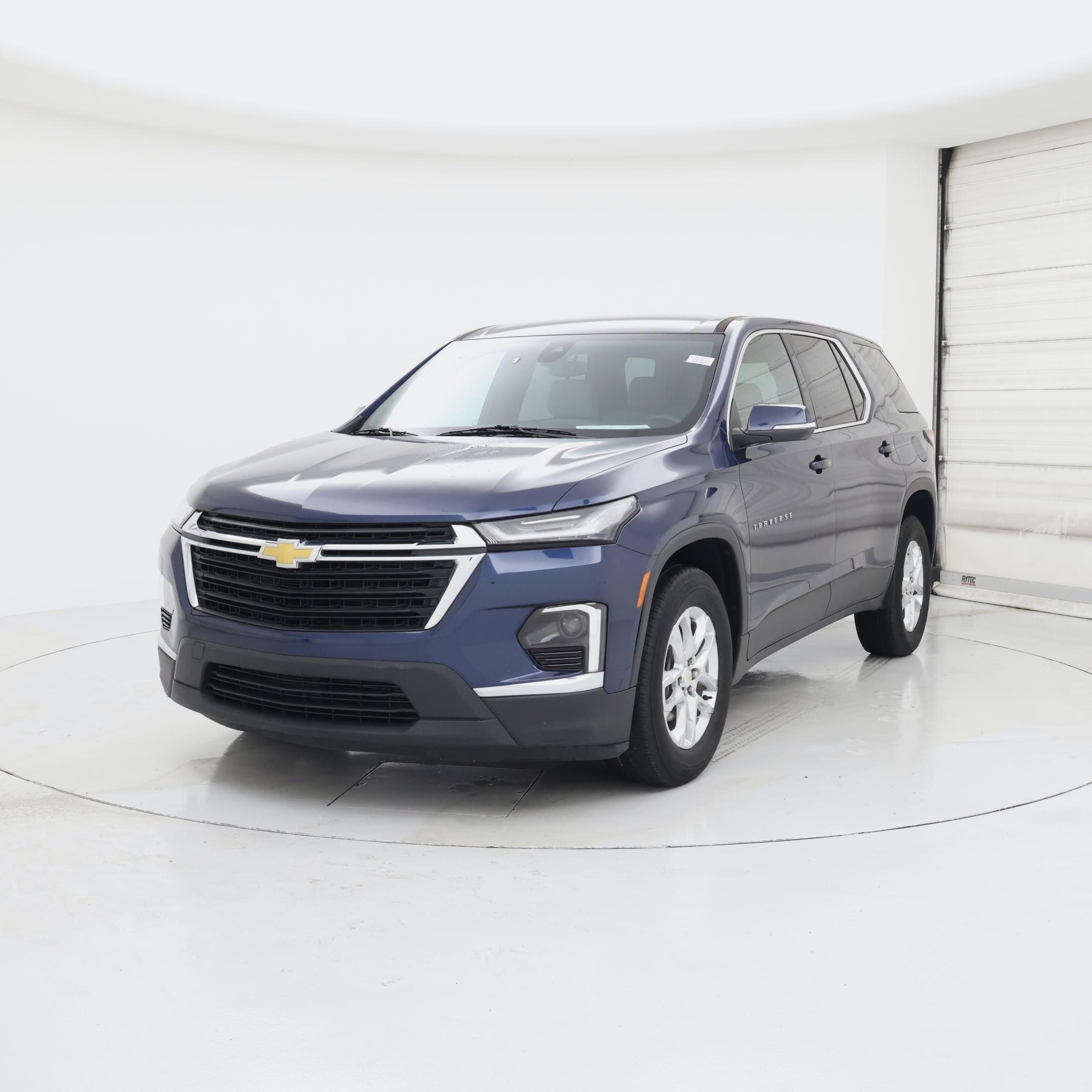 Thumbnail: 2023 Chevrolet Traverse - 4