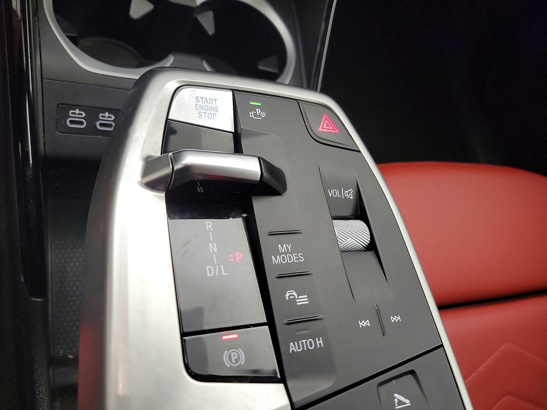 Thumbnail: 2025 BMW X2 - 17