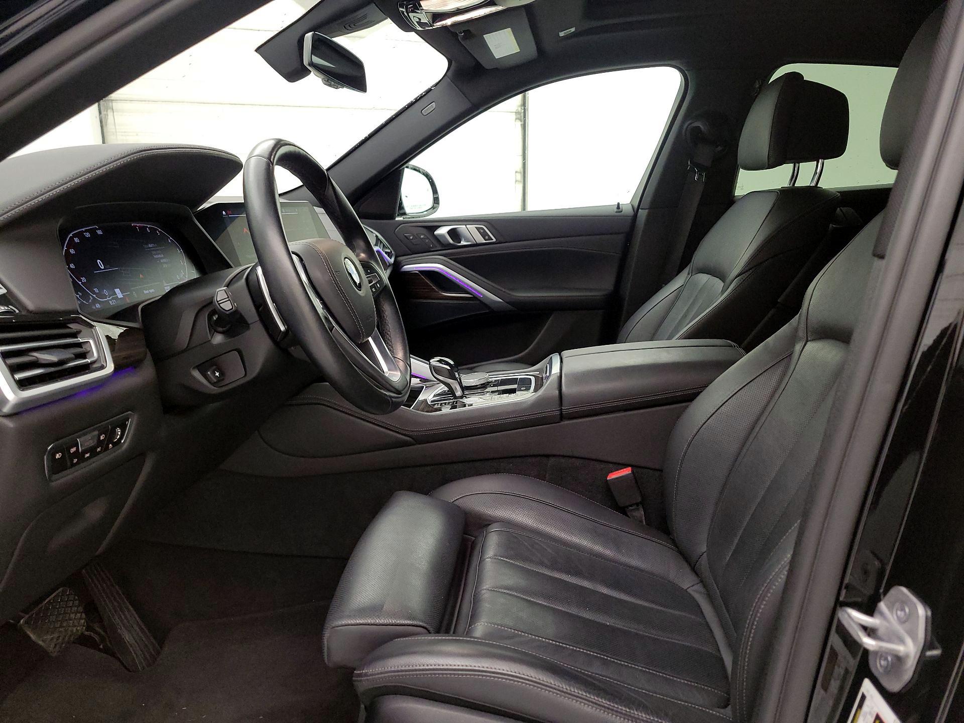 Thumbnail: 2021 BMW X6 - 11
