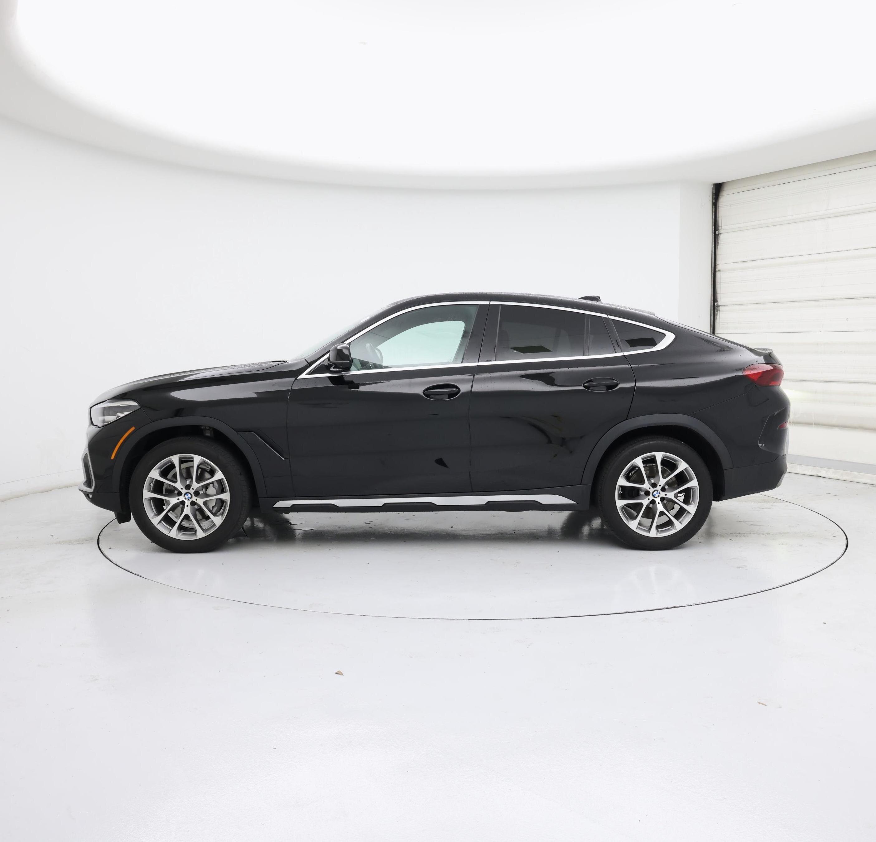 Thumbnail: 2021 BMW X6 - 3