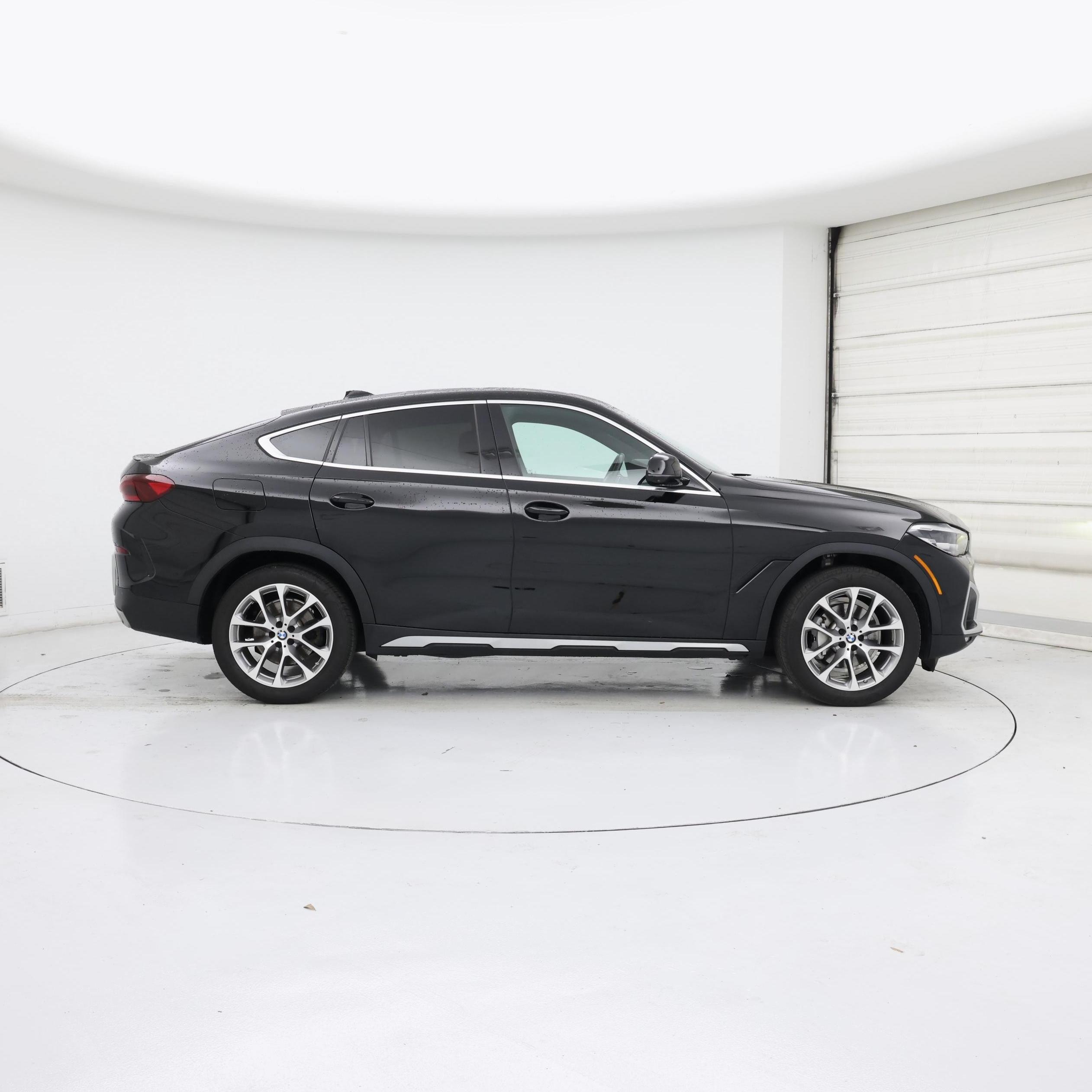 Thumbnail: 2021 BMW X6 - 7
