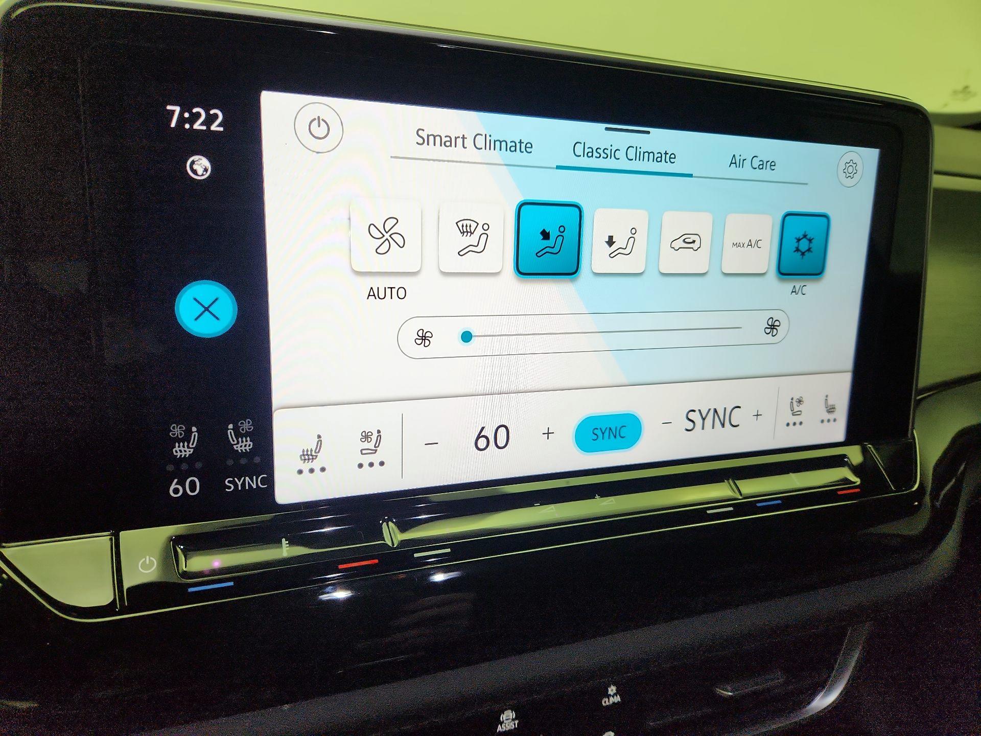 Thumbnail: 2025 Volkswagen Atlas - 16