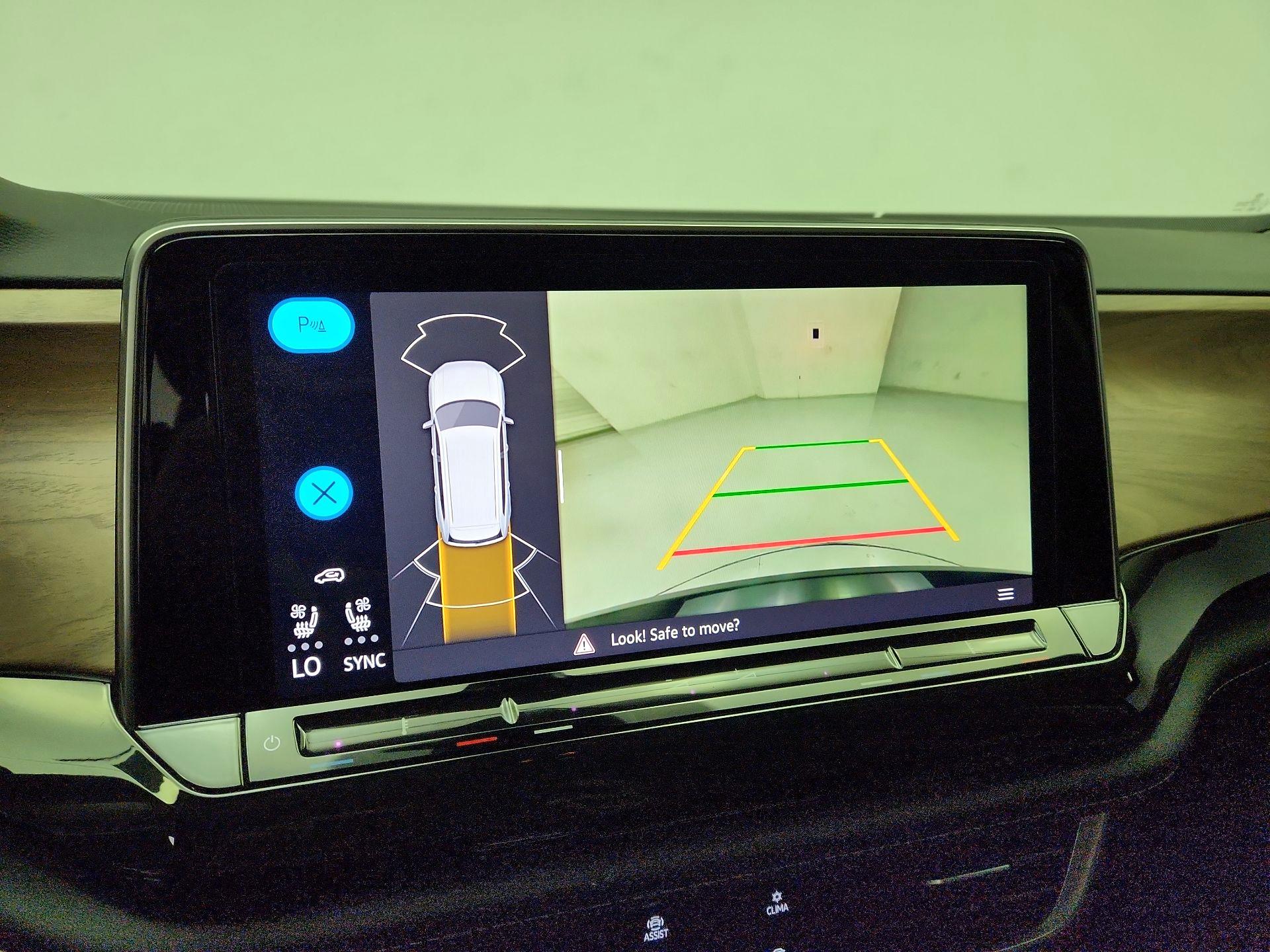 Thumbnail: 2025 Volkswagen Atlas - 14