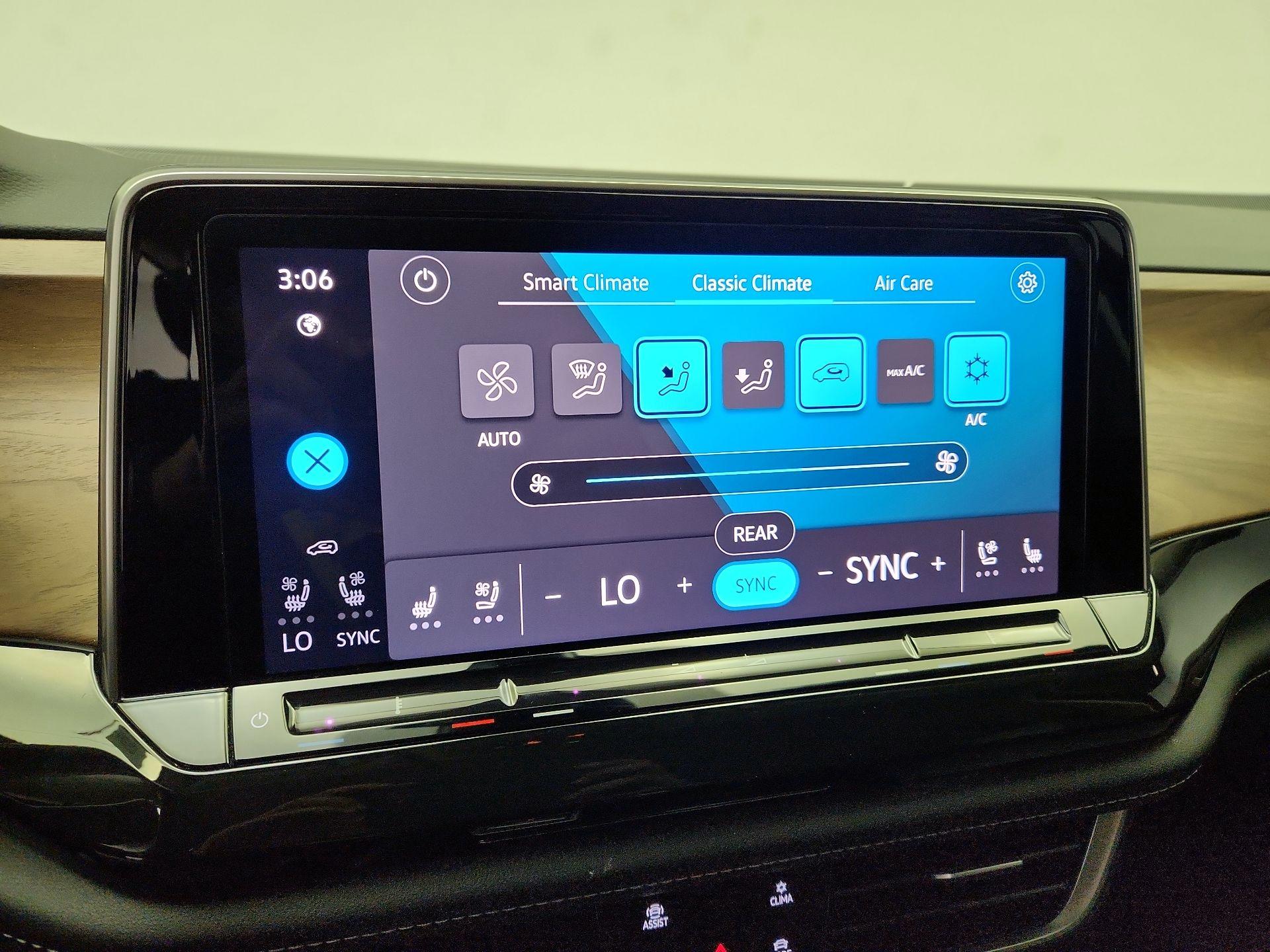 Thumbnail: 2025 Volkswagen Atlas - 16