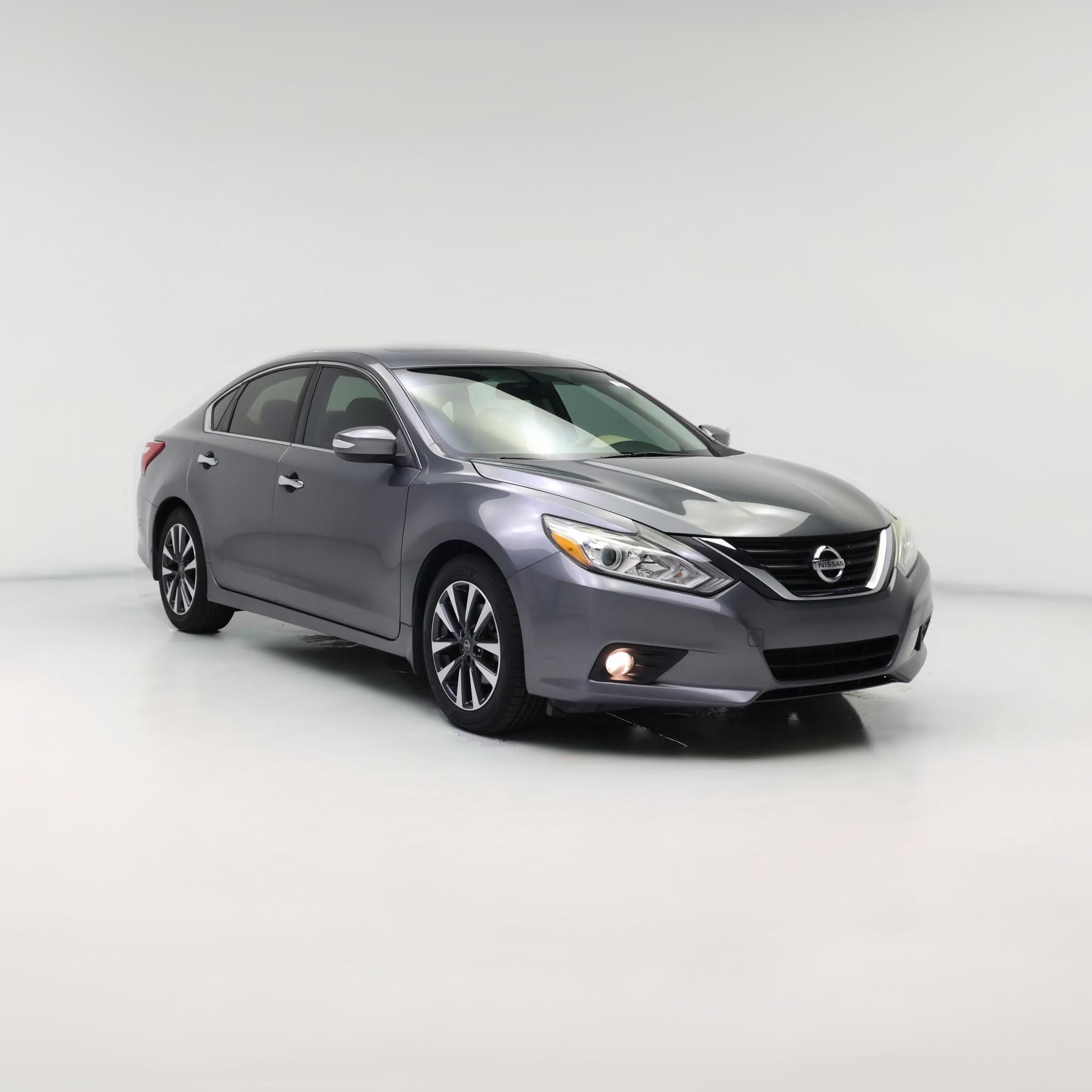 Thumbnail: 2016 Nissan Altima - 1