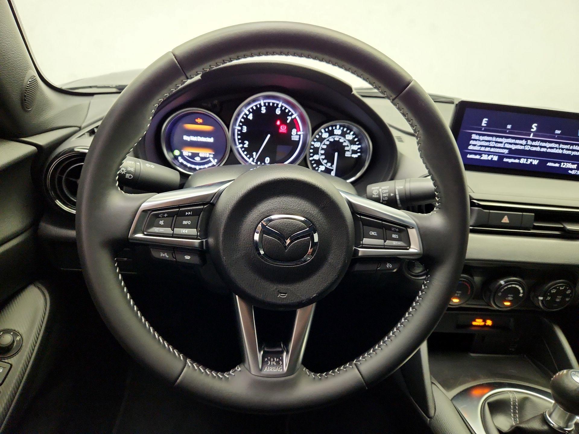 Thumbnail: 2025 Mazda MX-5 Miata - 10