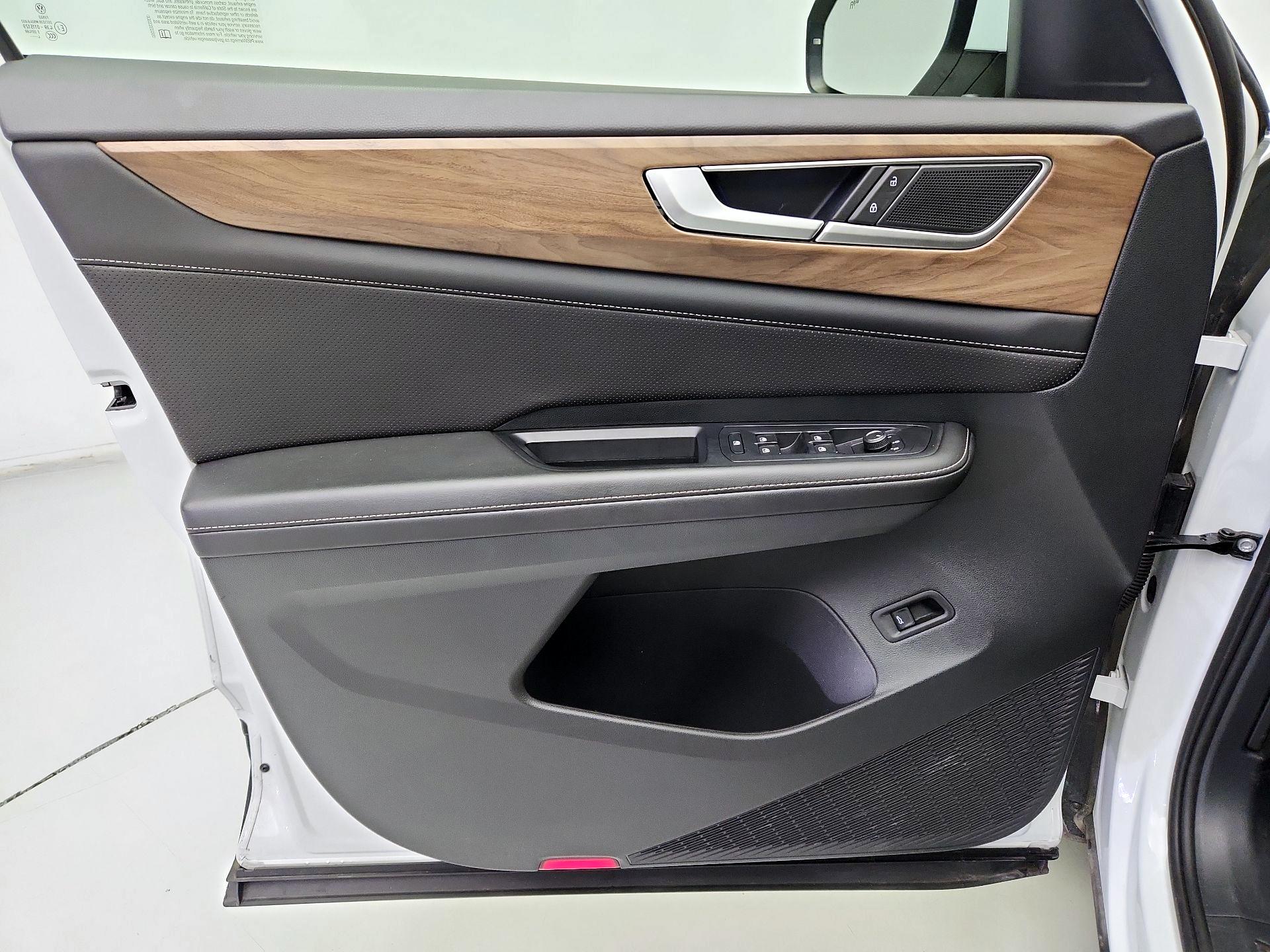 Thumbnail: 2025 Volkswagen Atlas - 12