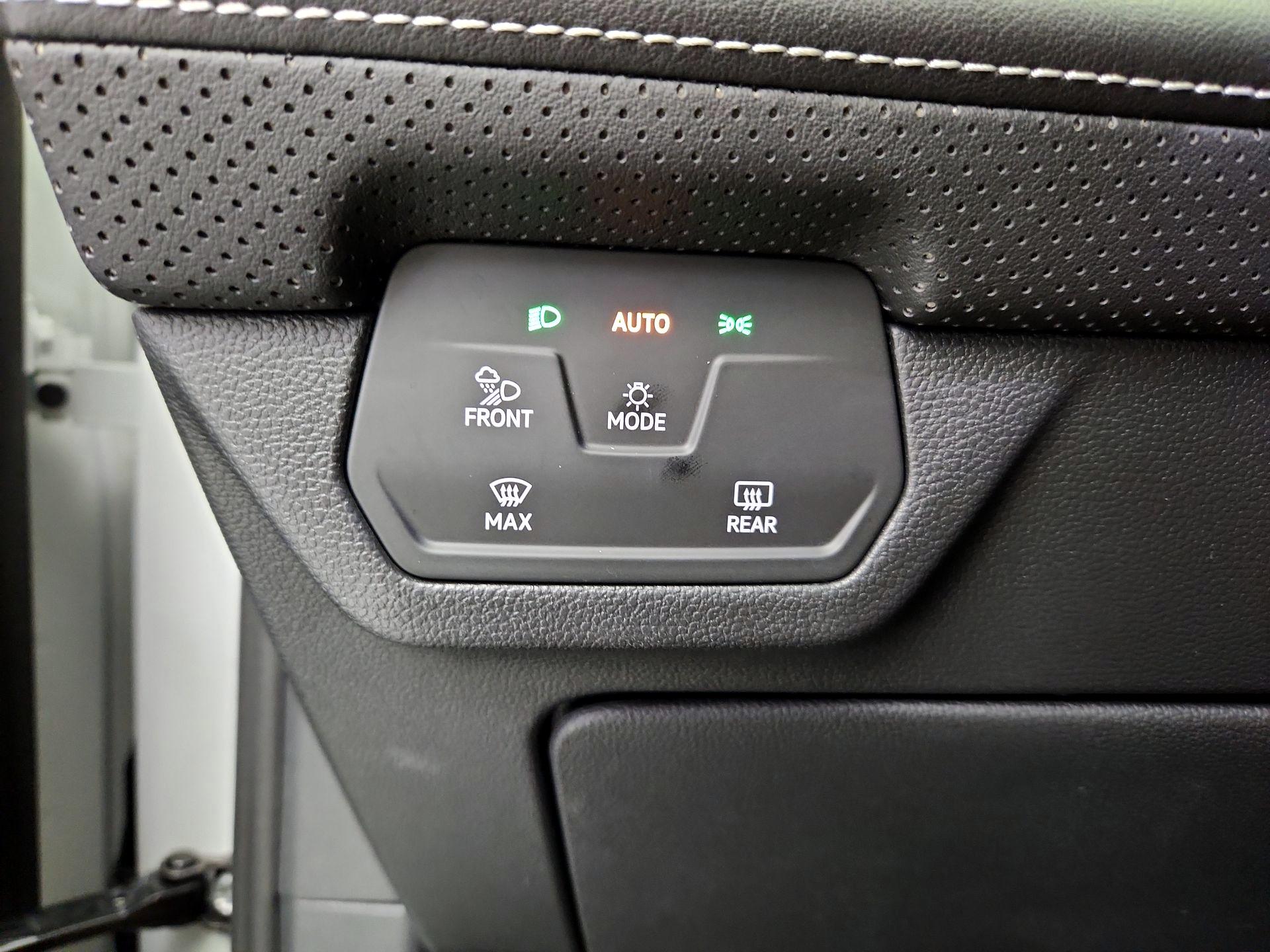 Thumbnail: 2025 Volkswagen Atlas - 13