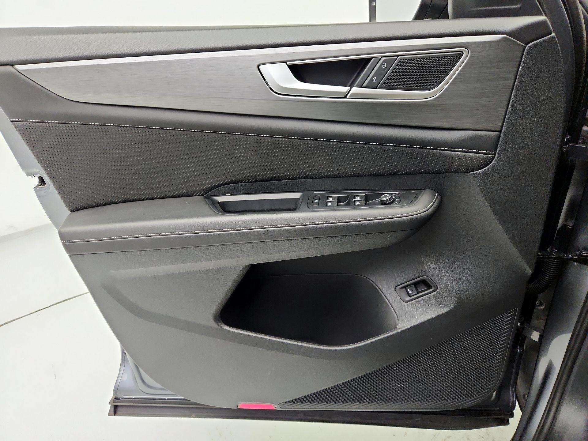 Thumbnail: 2025 Volkswagen Atlas - 12